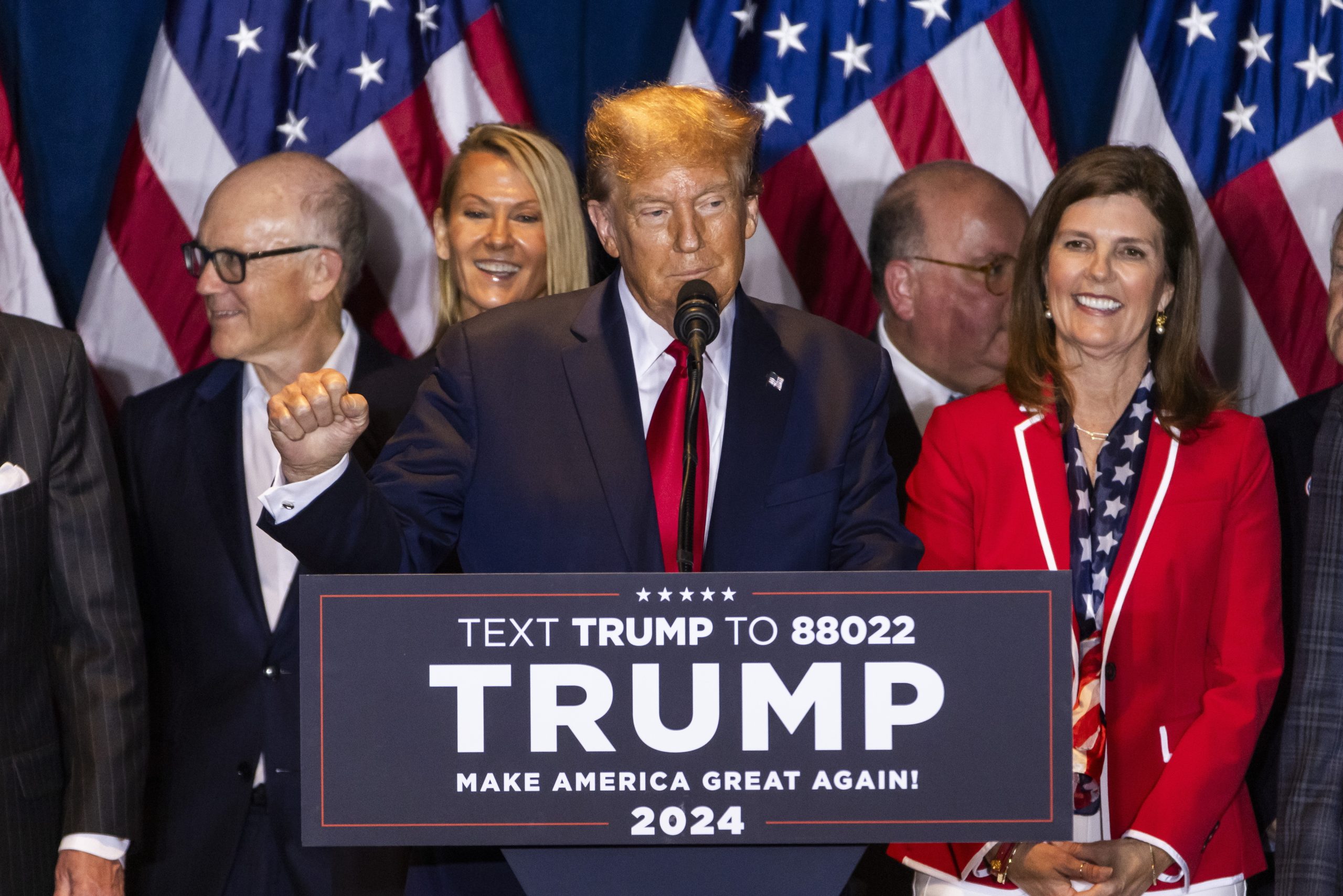 Trump vence primárias Republicanas na Carolina do Sul por larga vantagem