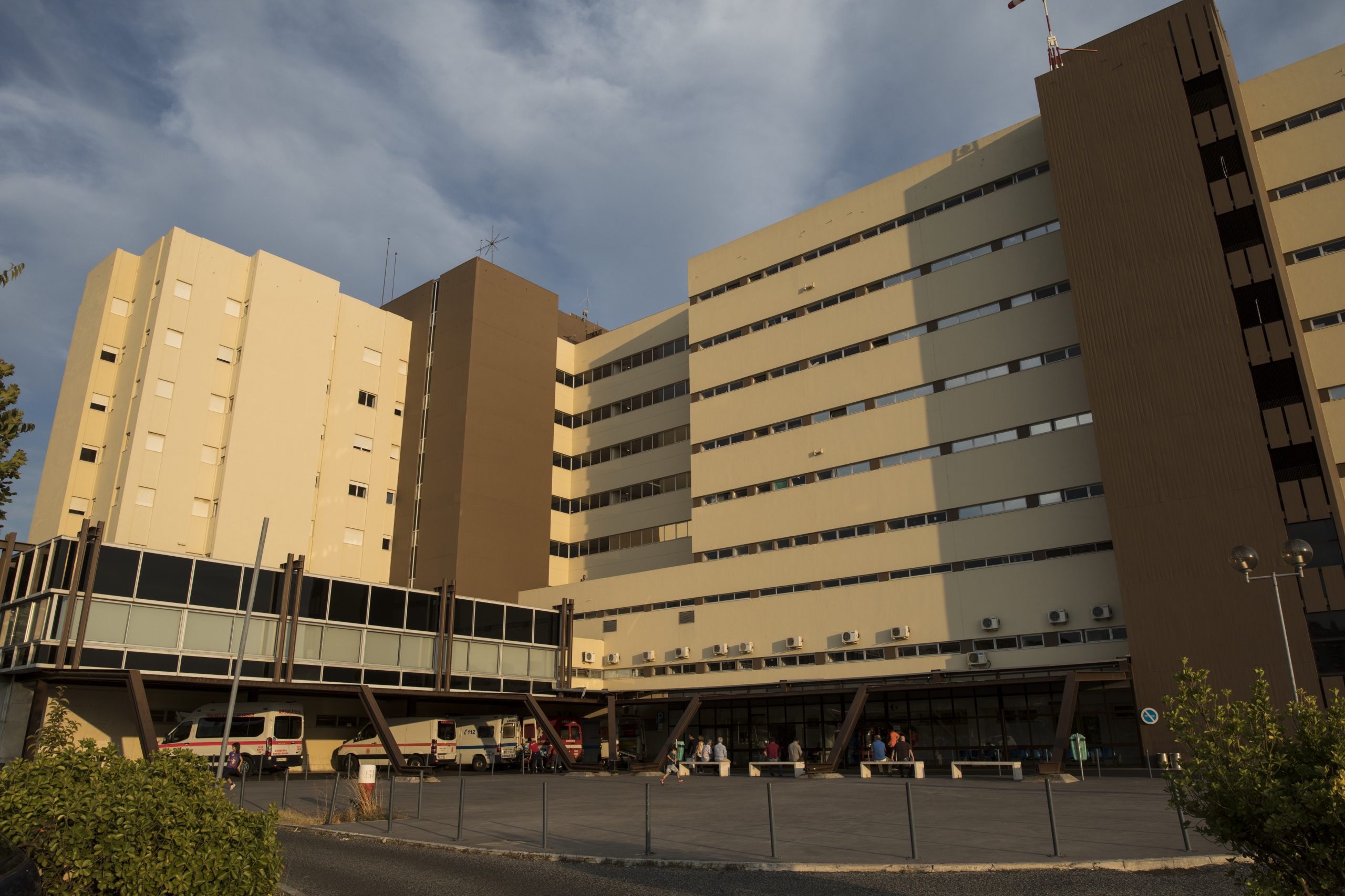 Hospital de Abrantes reforça número de camas de internamento devido a pico na Urgência