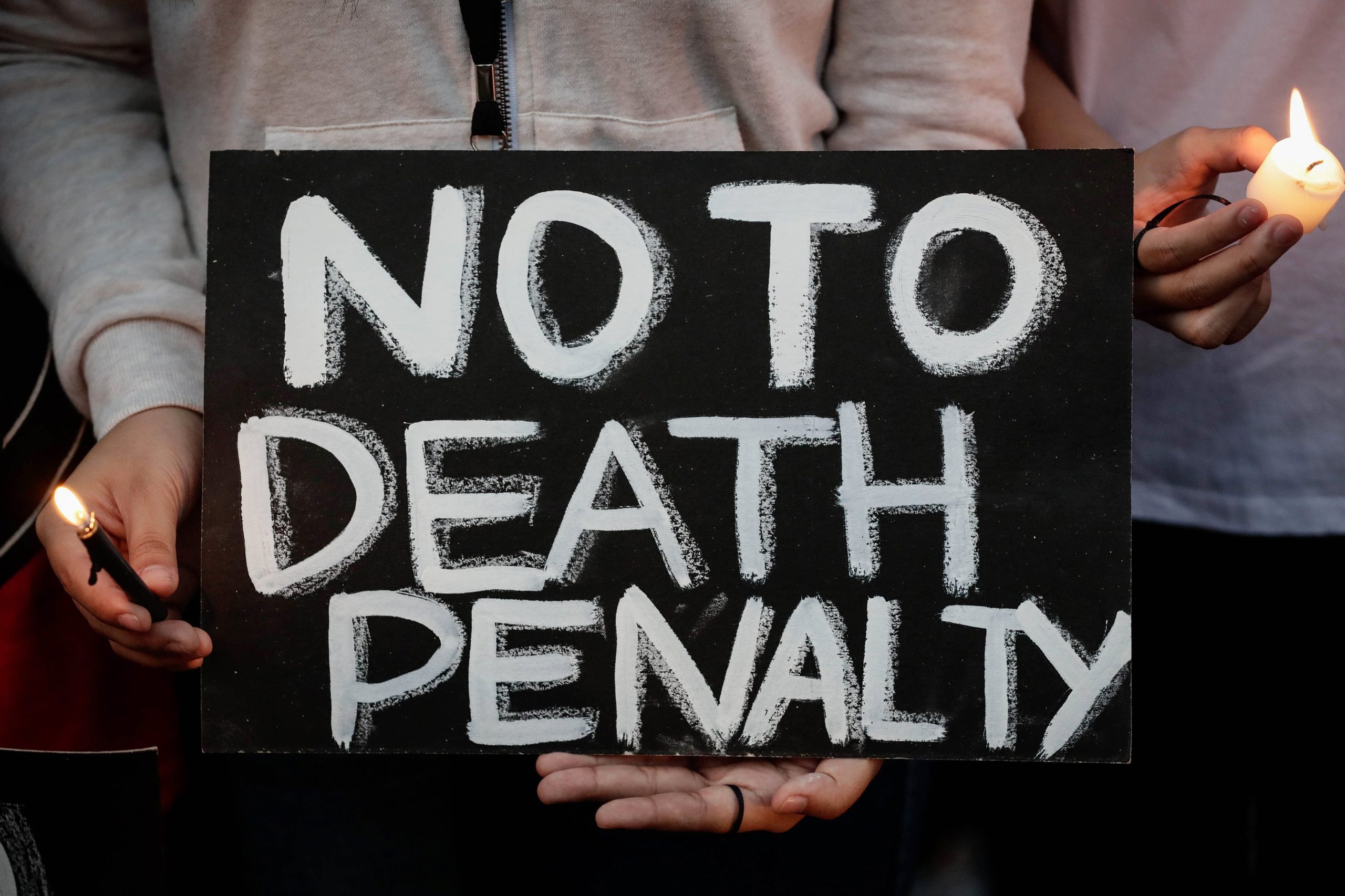Califórnia decreta suspensão da pena de morte