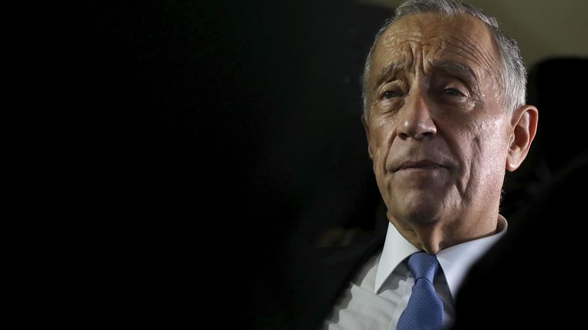 Um a um, Marcelo prestou hoje homenagem às famílias das vítimas do acidente de Entre-os-Rios