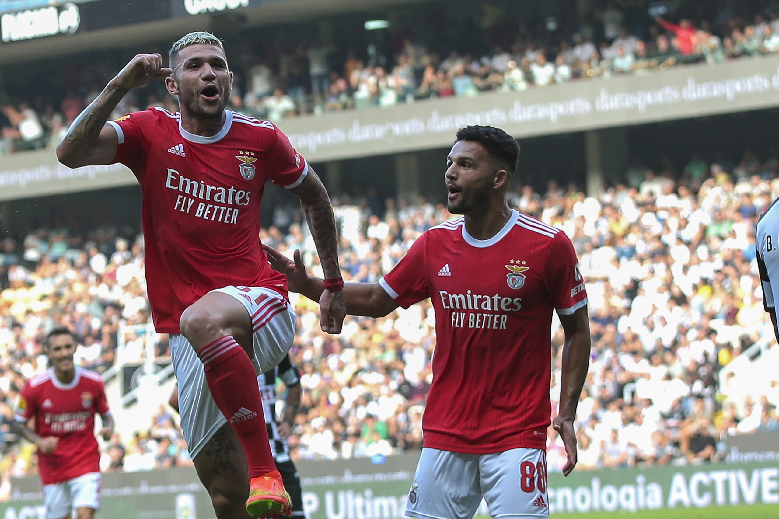 Benfica revela que Morato sofreu “entorse traumática” no tornozelo direito