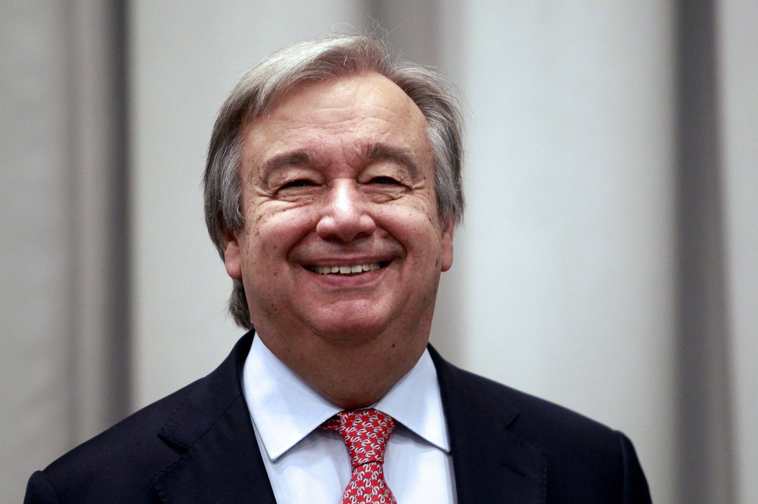Primeiro-ministro chinês felicitou Portugal e o povo português pela eleição de Guterres