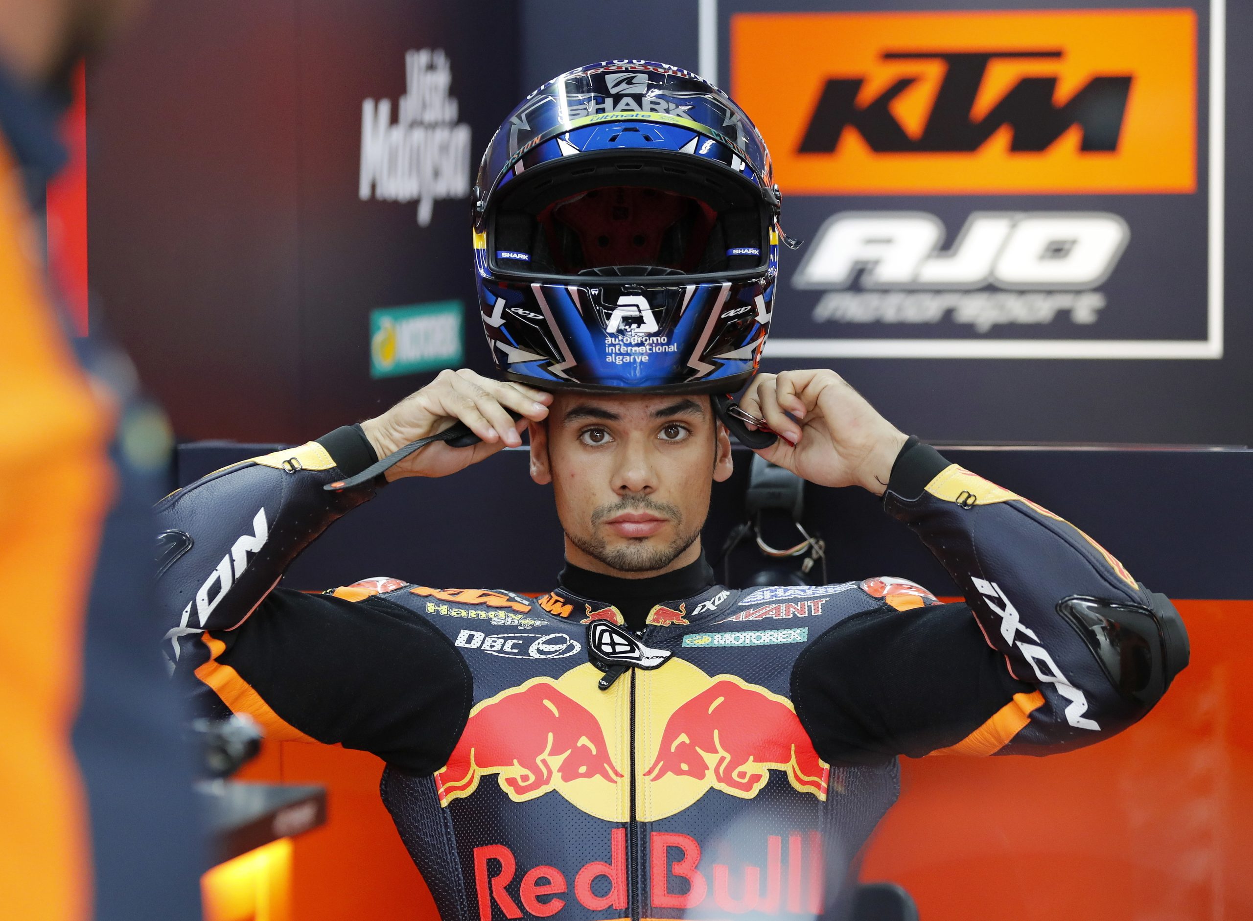 Miguel Oliveira renovou contrato com a KTM