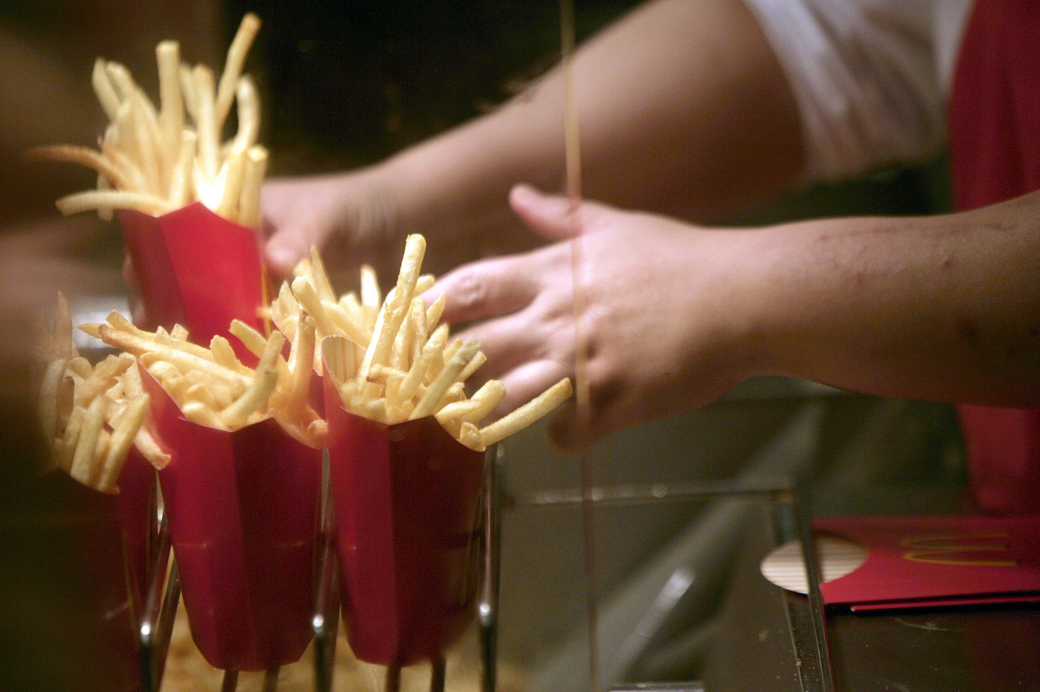 Cientistas japoneses encontraram o segredo para combater a calvície no fundo de uma fritadeira do McDonald’s