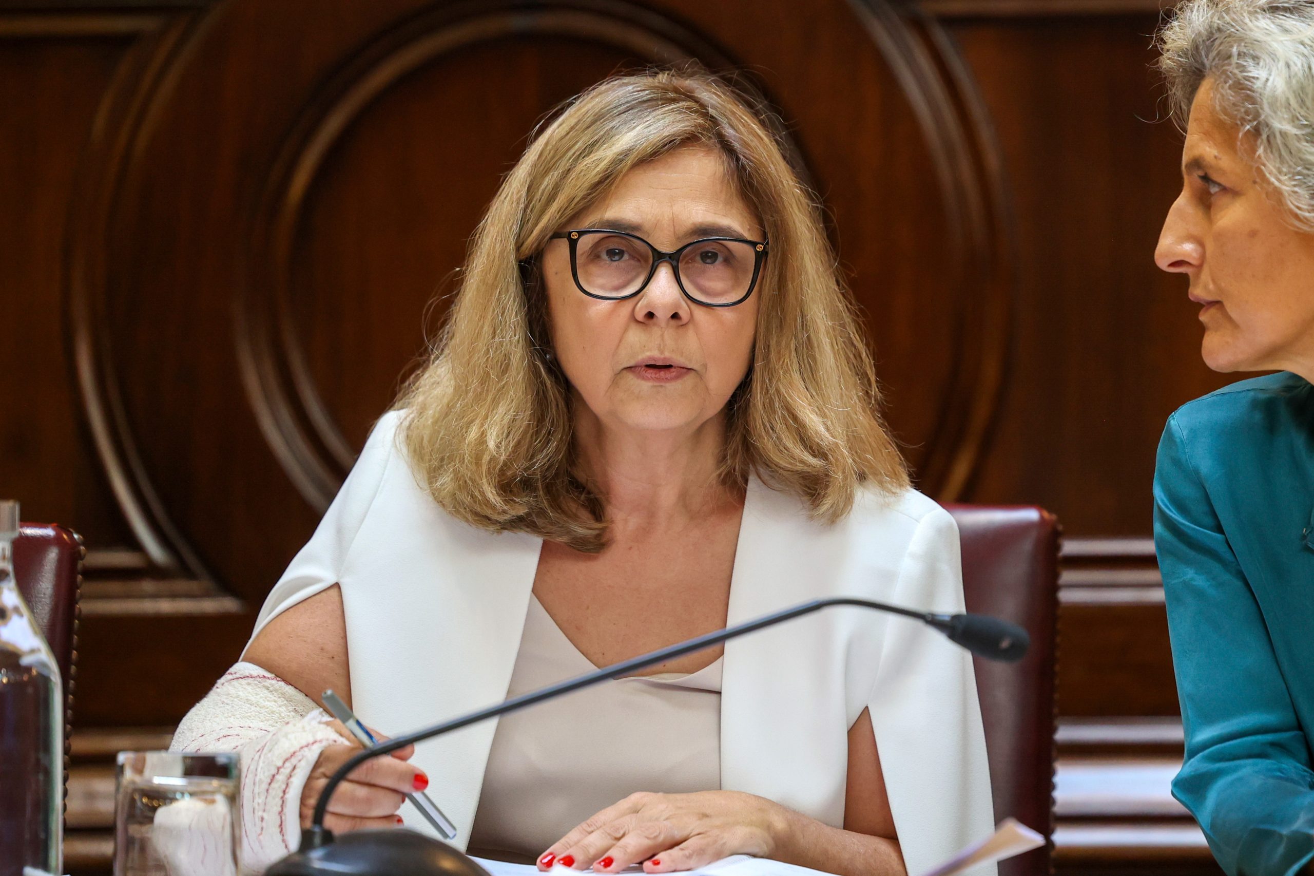 “Lideranças fracas.” Ministra diz que foi mal-interpretada na frase que levou a demissões