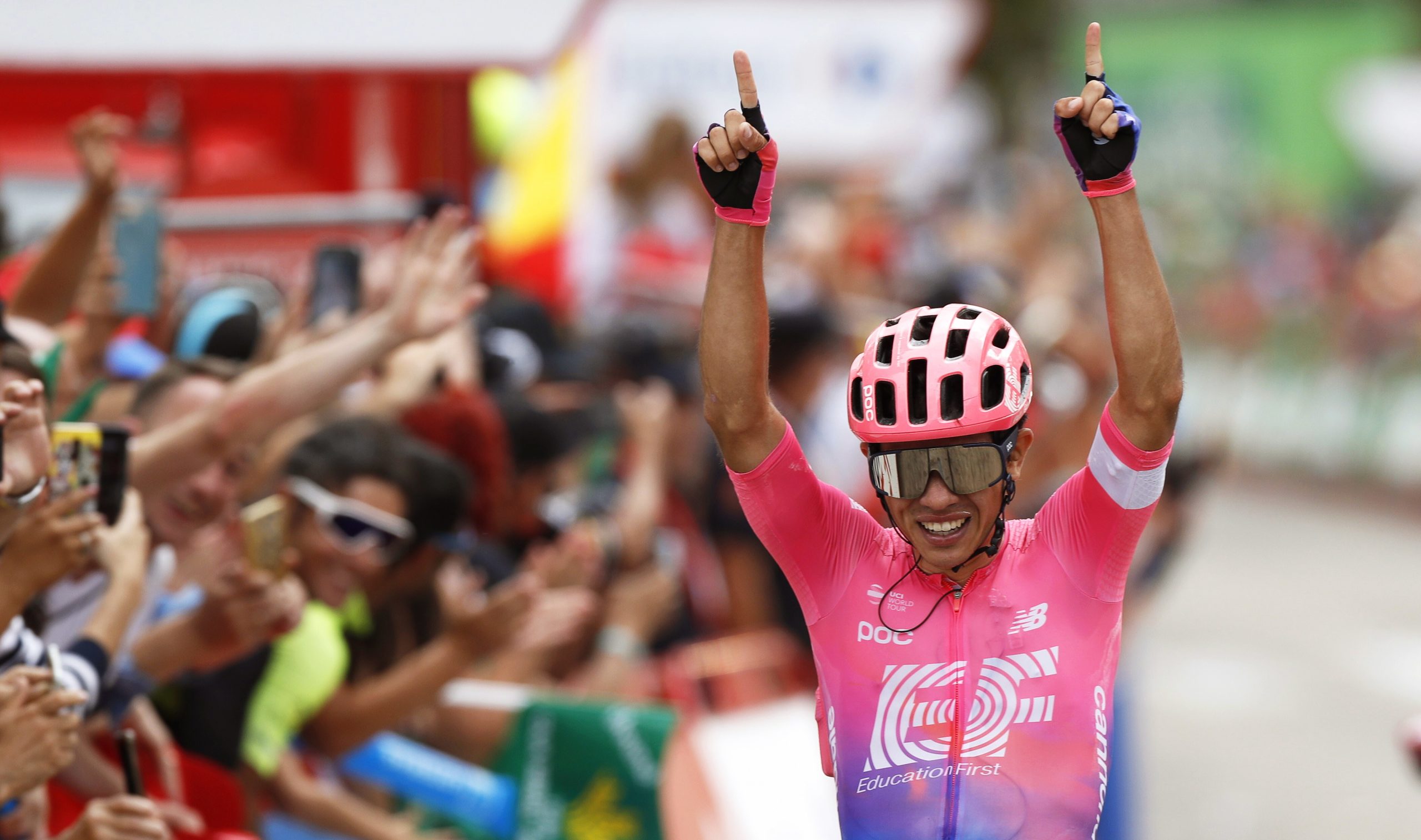 Sergio Higuita vence 18.ª etapa da Vuelta, Primoz Roglic reforça liderança