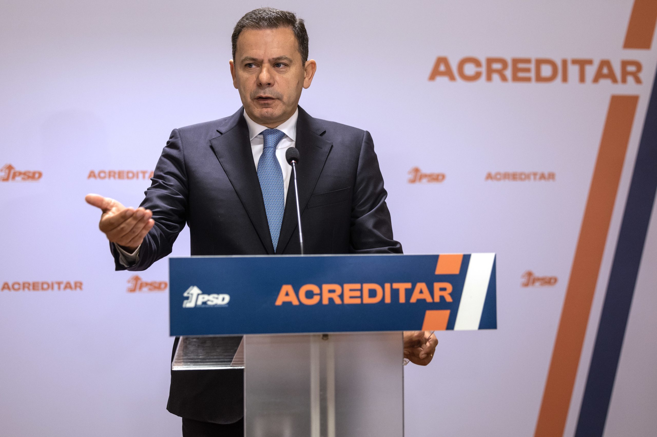 PSD quer saber se Costa “autorizou, aprovou ou aceitou” atuação das ‘secretas’