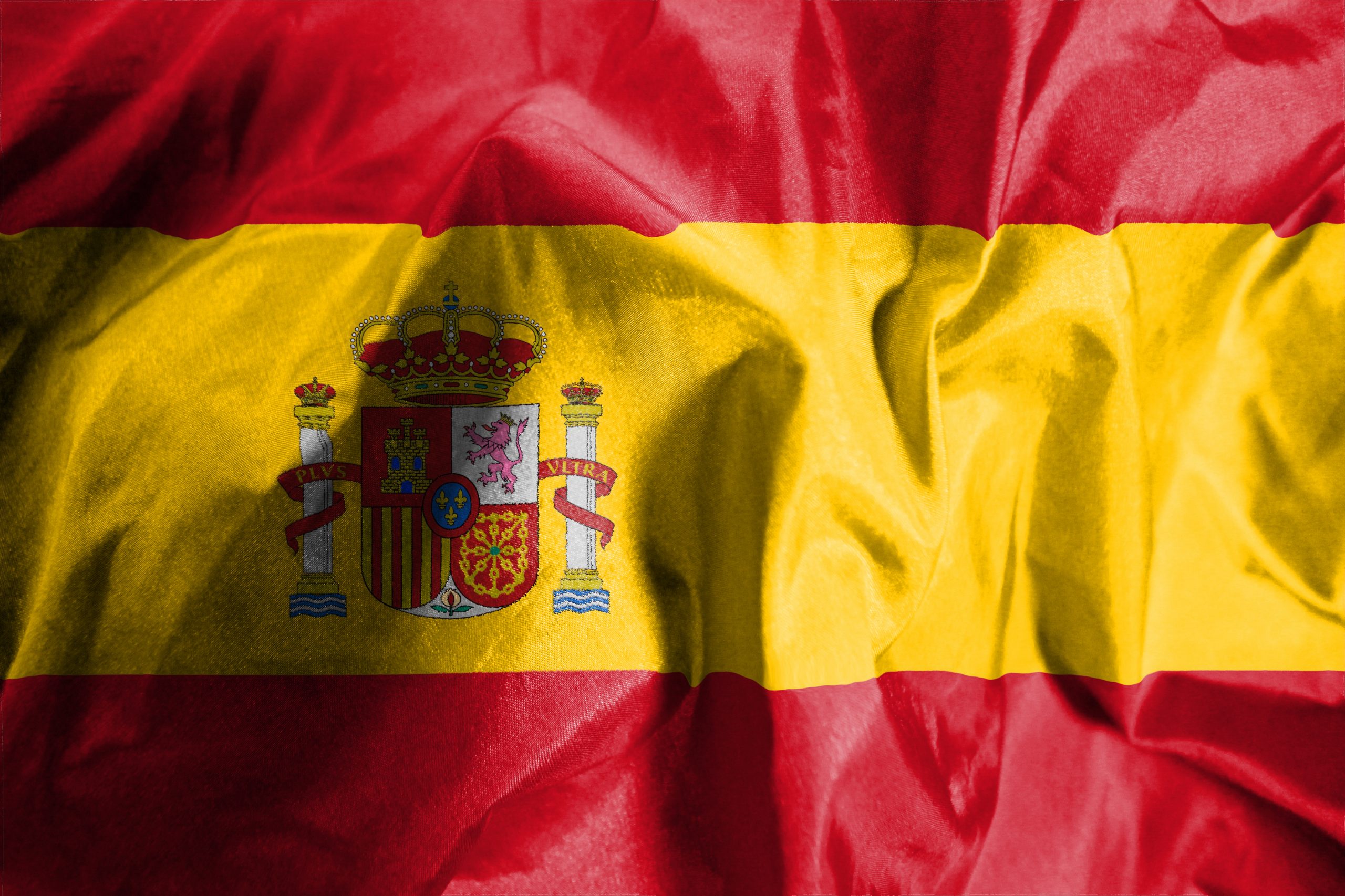 Criticada decisão de militares espanhóis assinalarem Páscoa com bandeiras a meia haste