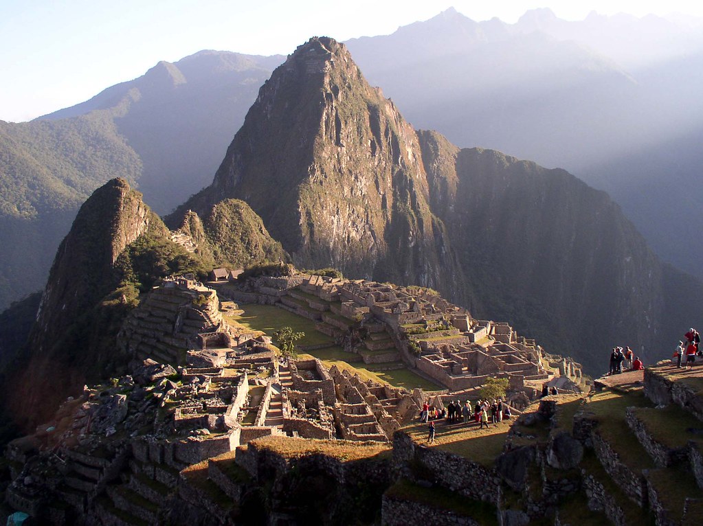 Acidente de autocarro deixa 30 turistas feridos em Machu Picchu