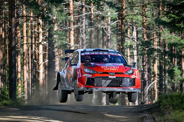 75 anos de Rali da Finlândia com a vitória 200 de um finlandês no WRC. Sami Pajari subiu ao degrau mais alto do pódio