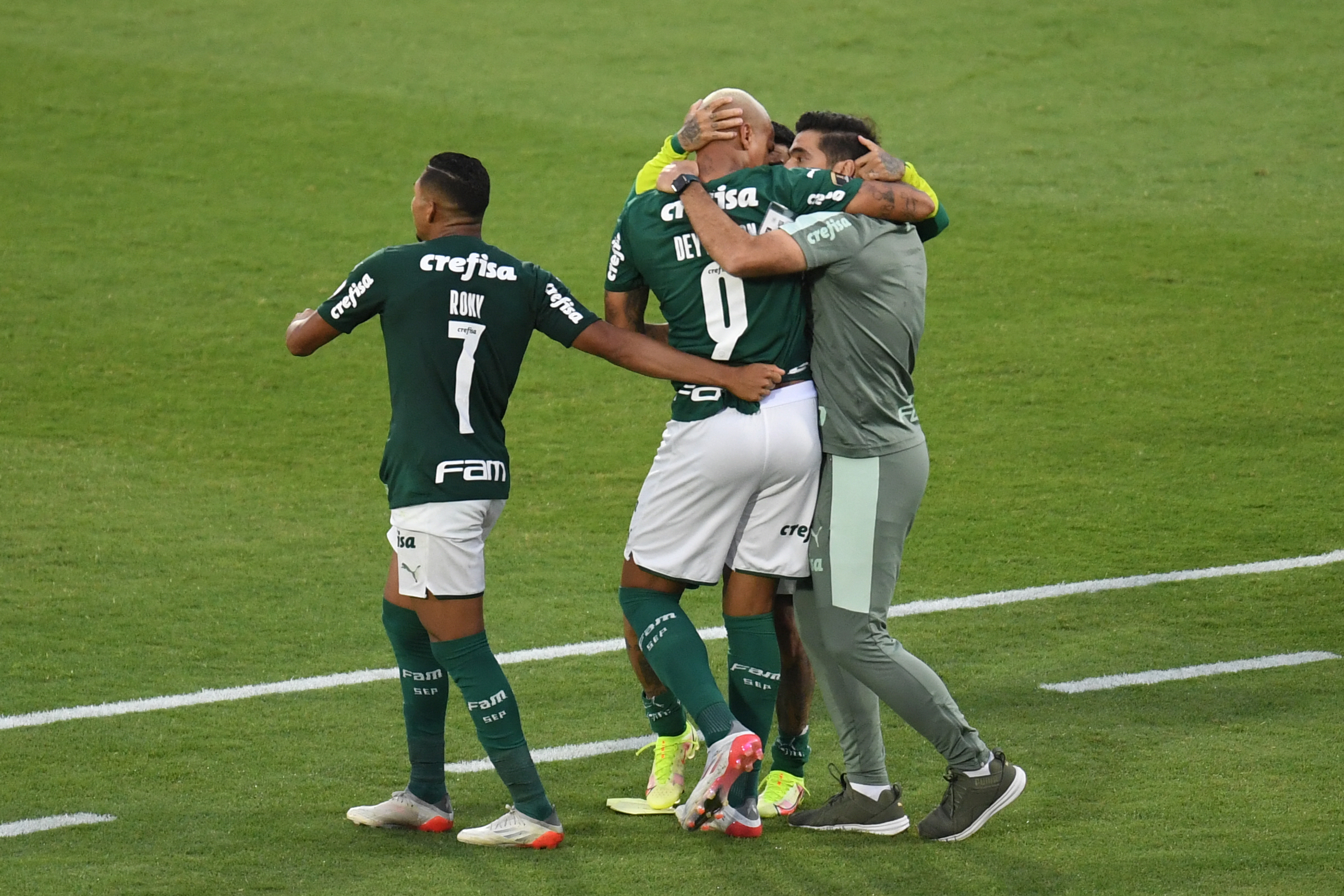 Palmeiras de Abel Ferreira venceu. Agora torce para que Inter e Corinthians não ganhem para se sagrar campeão já amanhã