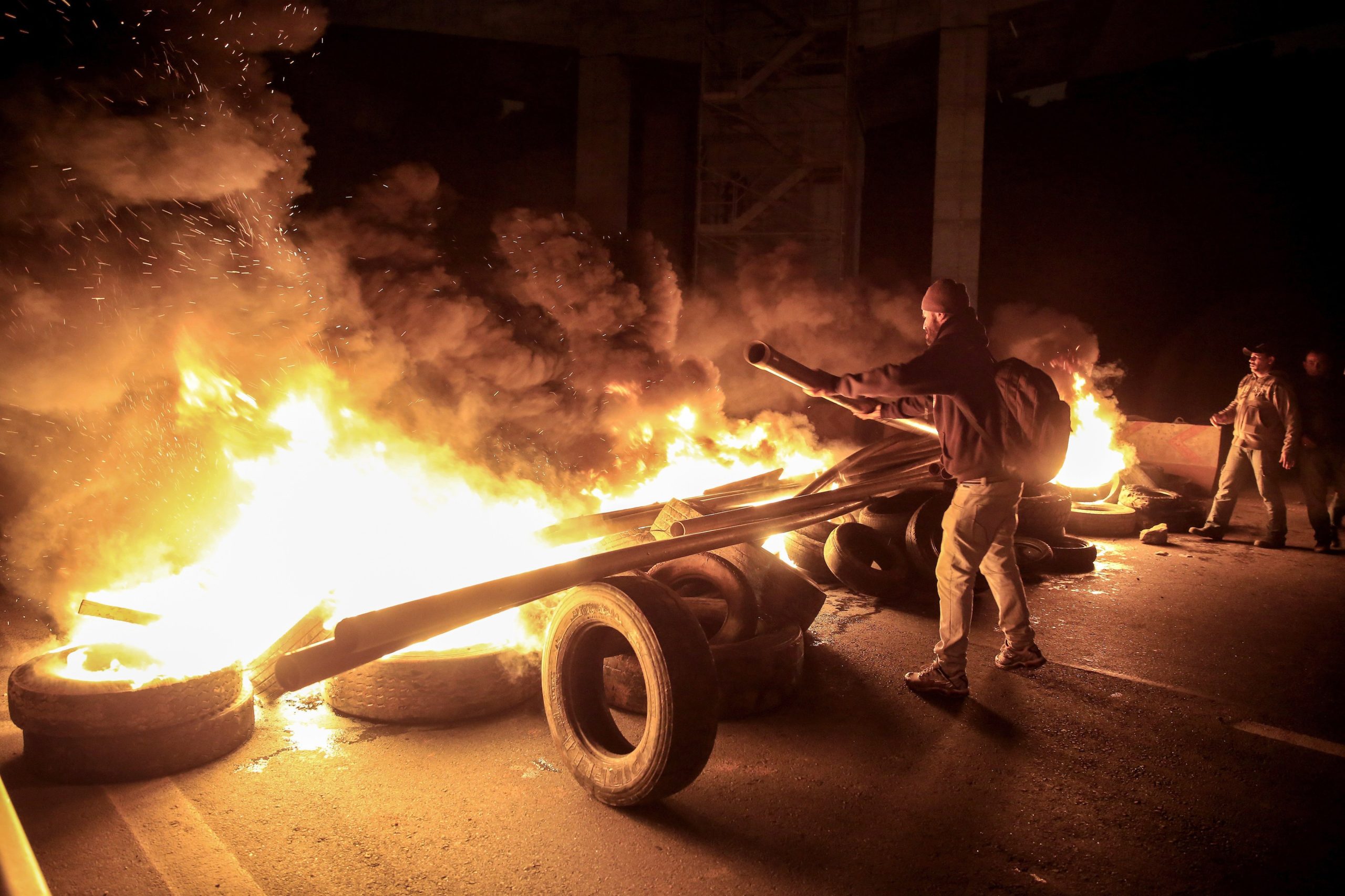 Brasil. Polícia diz que incêndios de autocarros foram organizados para facilitar a fuga de criminosos