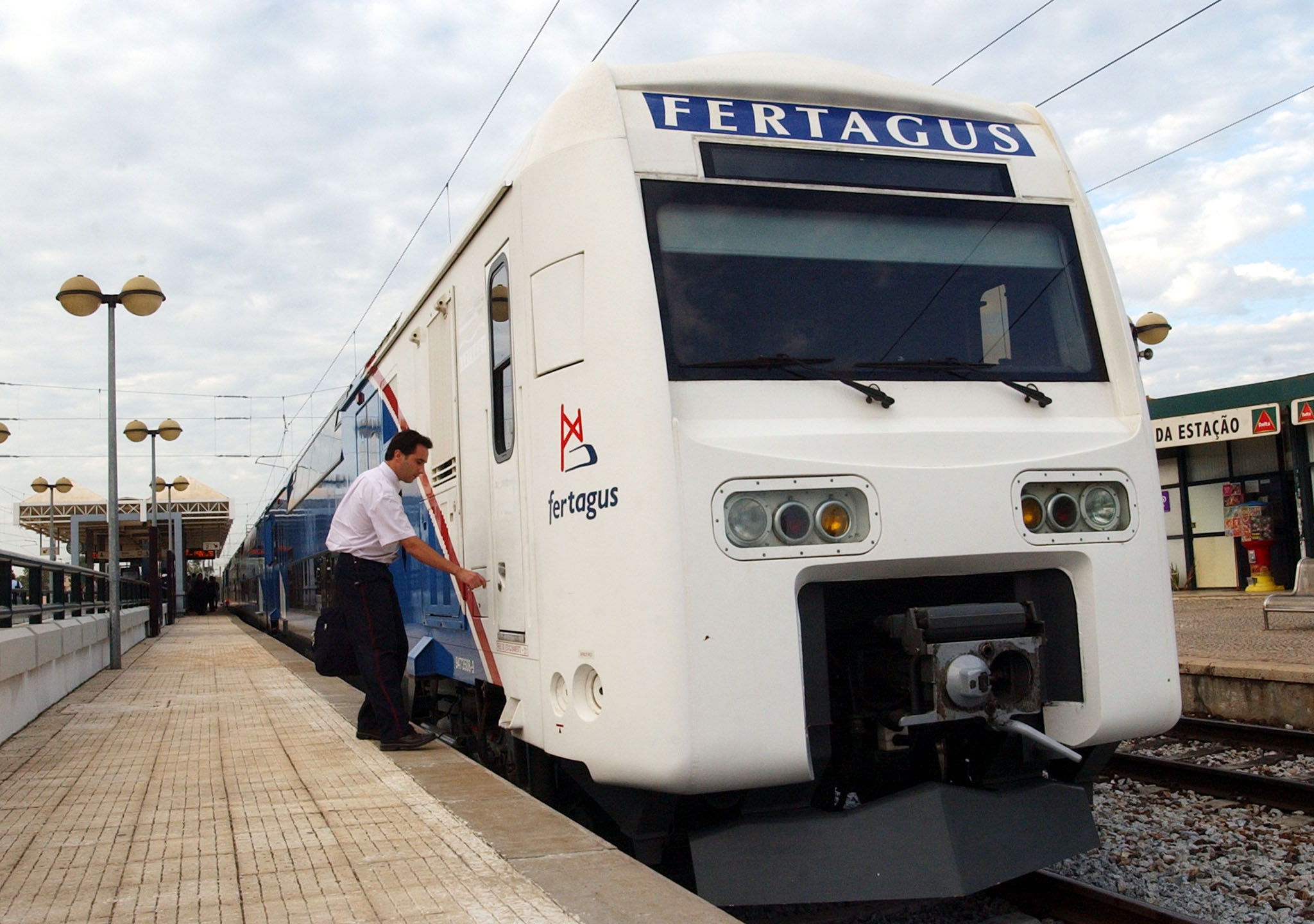 Fertagus está a “renegociar” a concessão e estuda aumento da oferta
