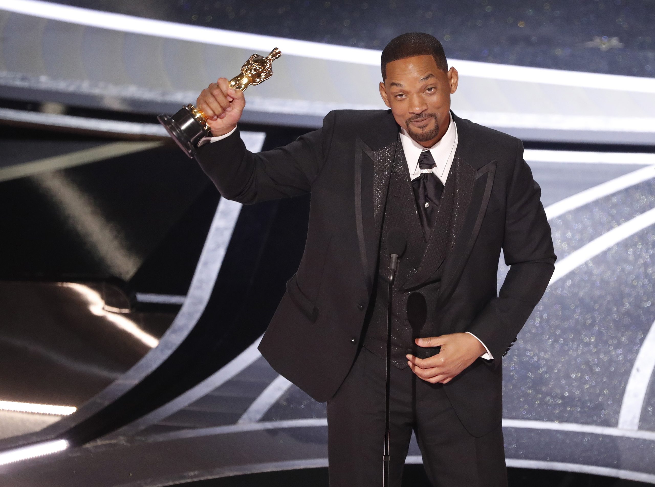 Will Smith demite-se de membro da Academia dos Óscares