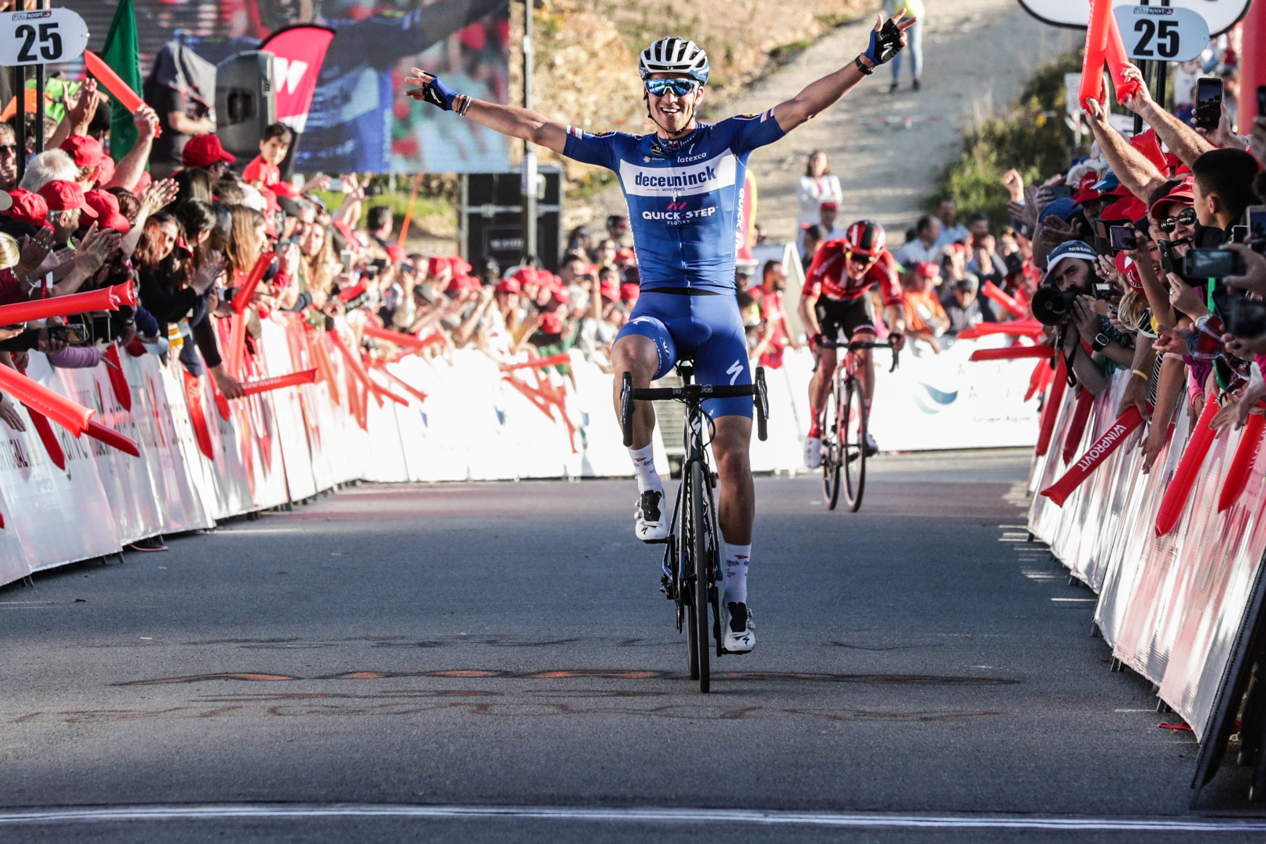 Volta ao Algarve: Zdenek Stybar impõe-se no Malhão na consagração de Pogacar