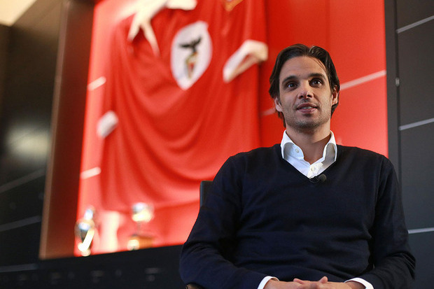 Benfica confirma saída de Nuno Gomes