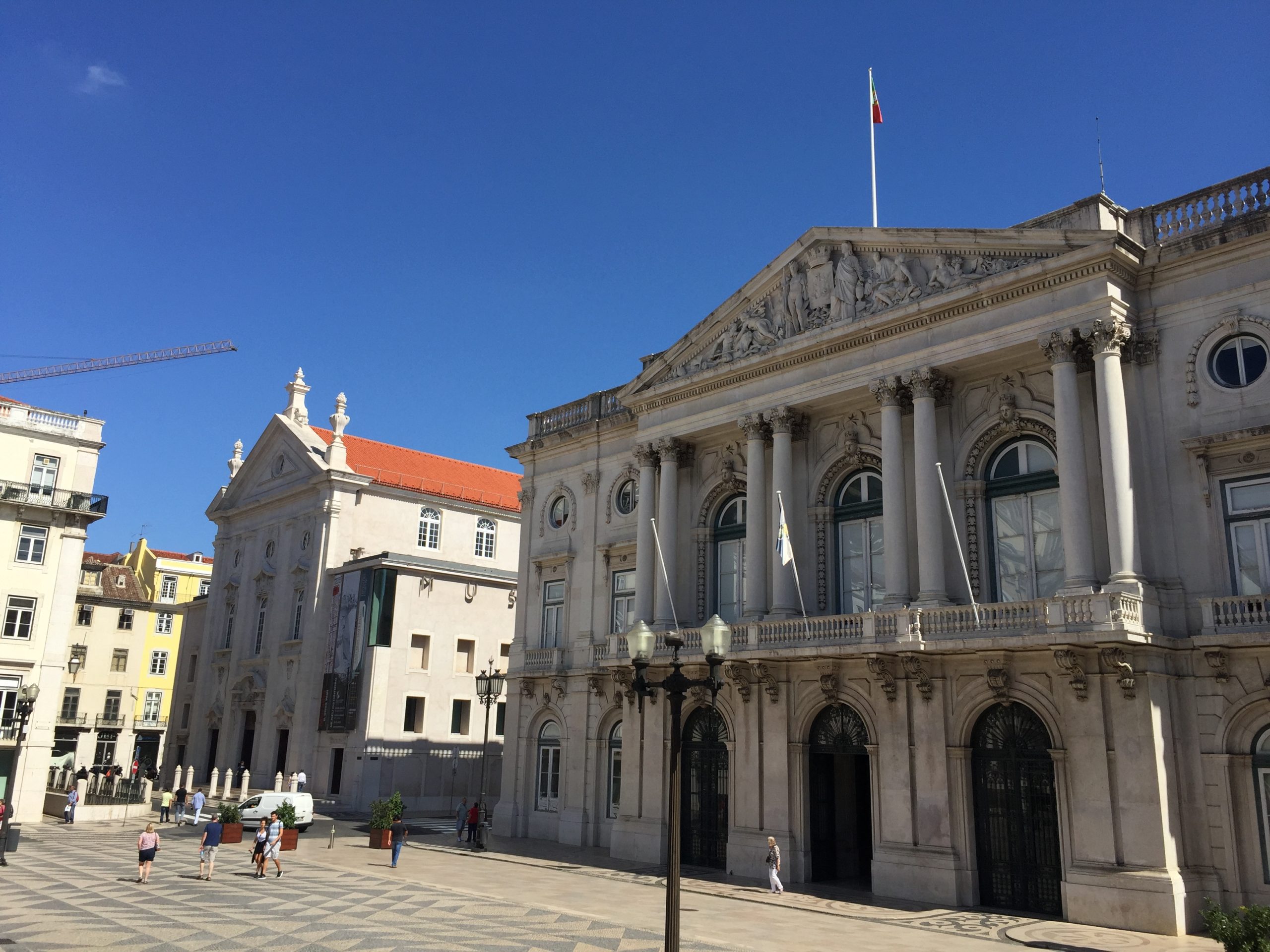 Trabalhadora suspensa por retirar mais de 5.000 euros em taxas à Câmara de Lisboa