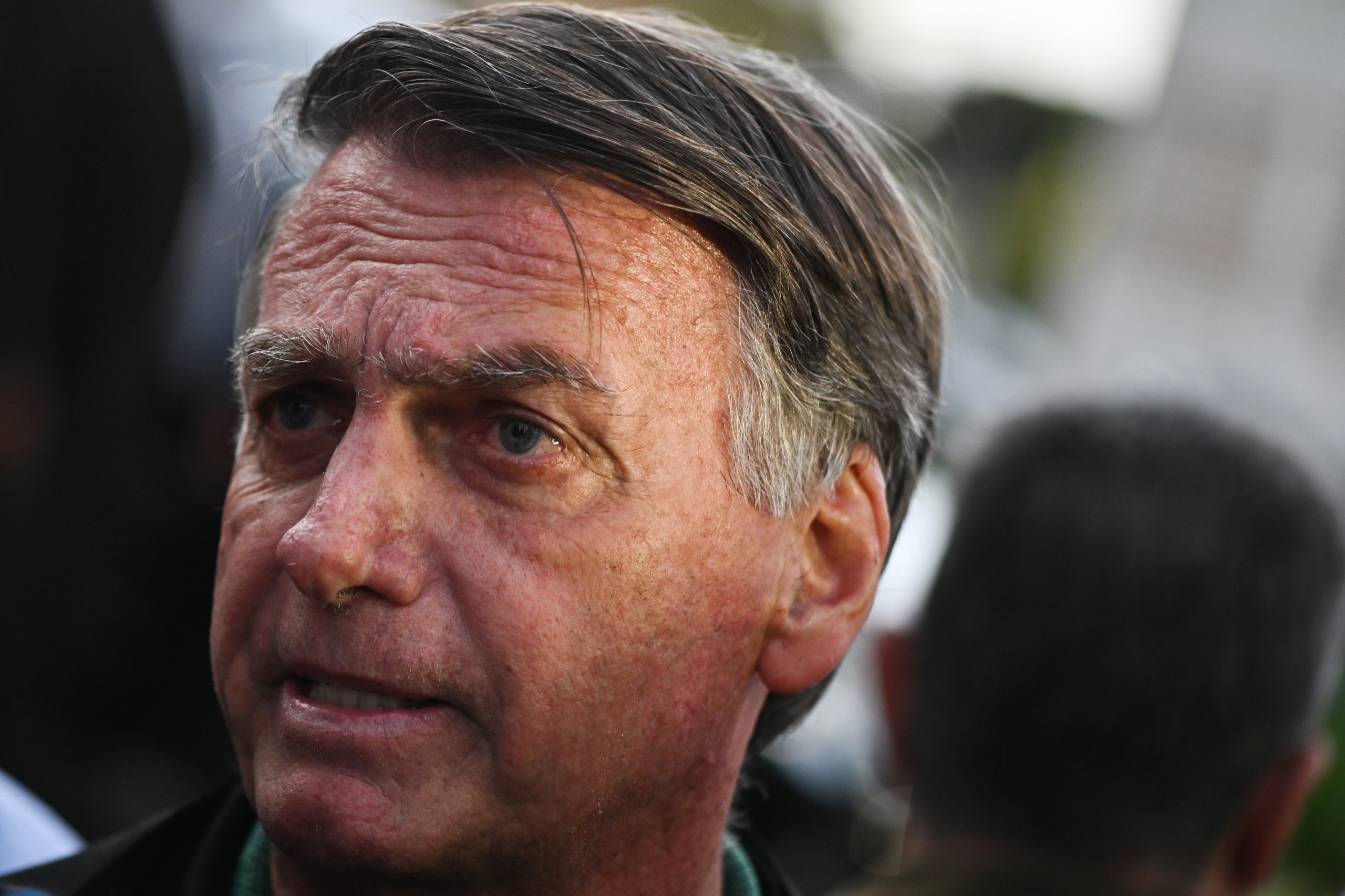 Risco de agravamento de saúde é a alegação da defesa de Bolsonaro ao pedir pena domiciliária