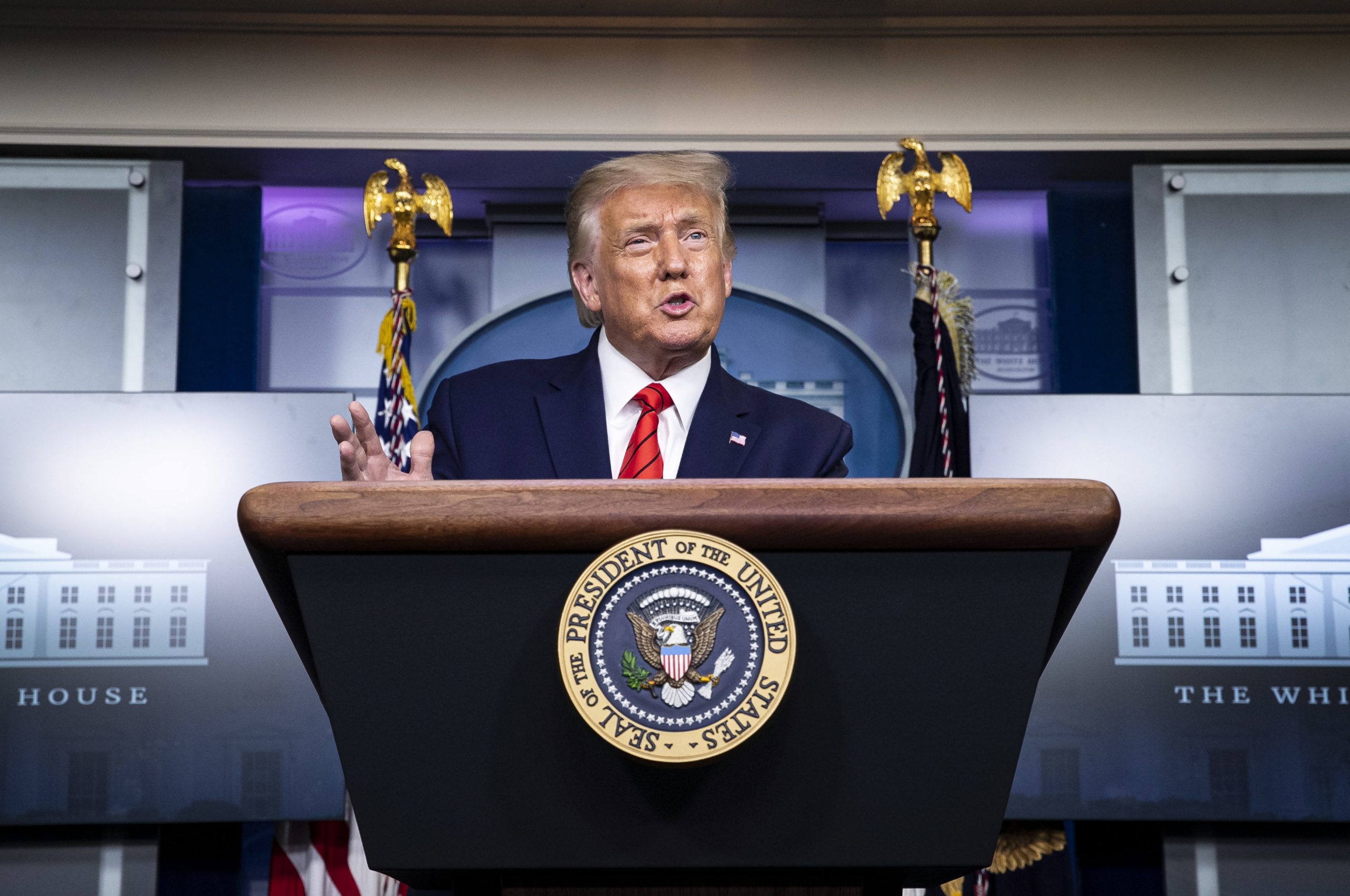 EUA: Donald Trump responsabiliza líderes democratas pelos confrontos em Kenosha