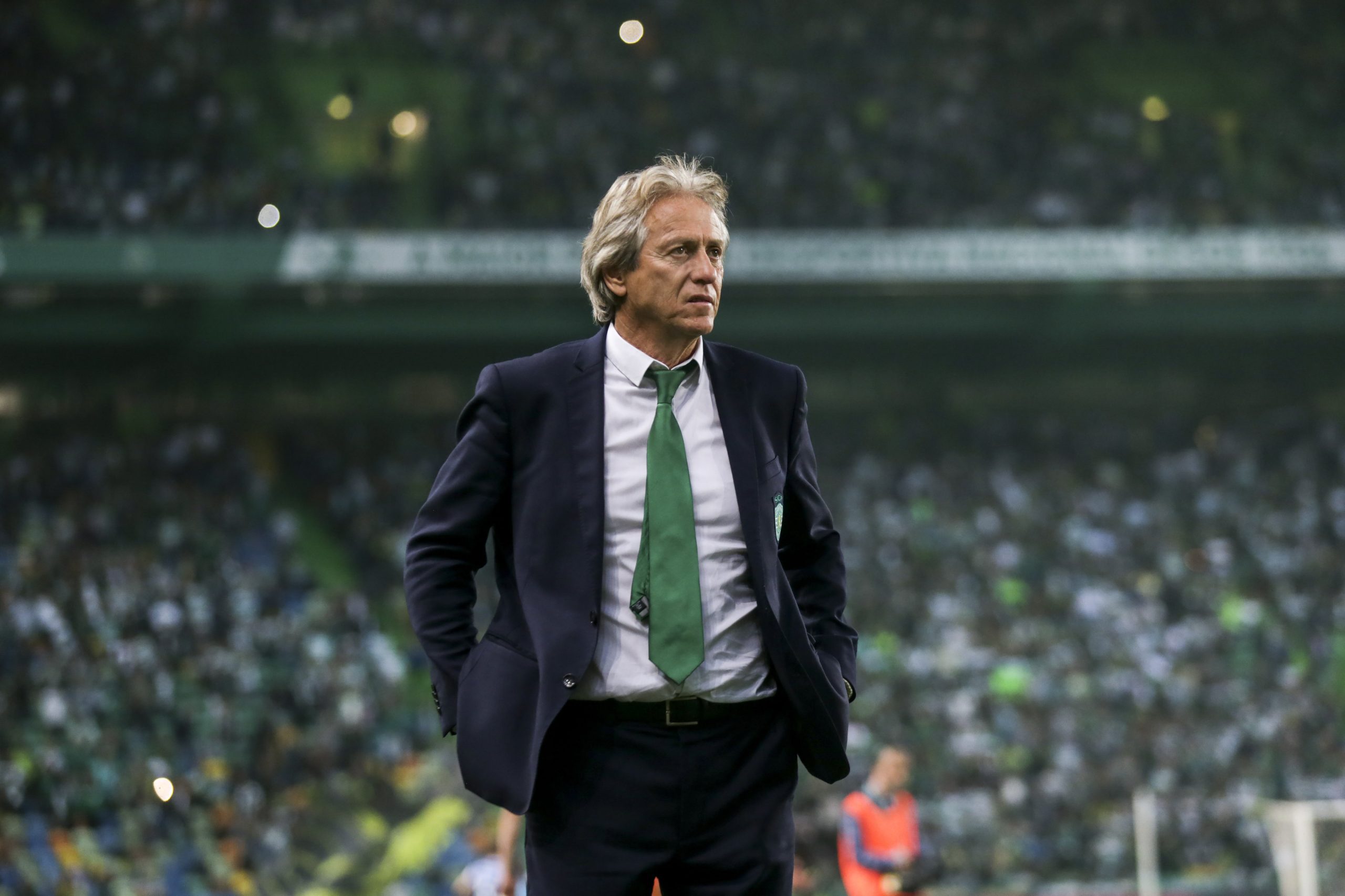 O melhor treinador do mundo, dois minutos e meio e as parecenças entre o cinema e o futebol. Eis Jorge Jesus, por António-Pedro Vasconcelos