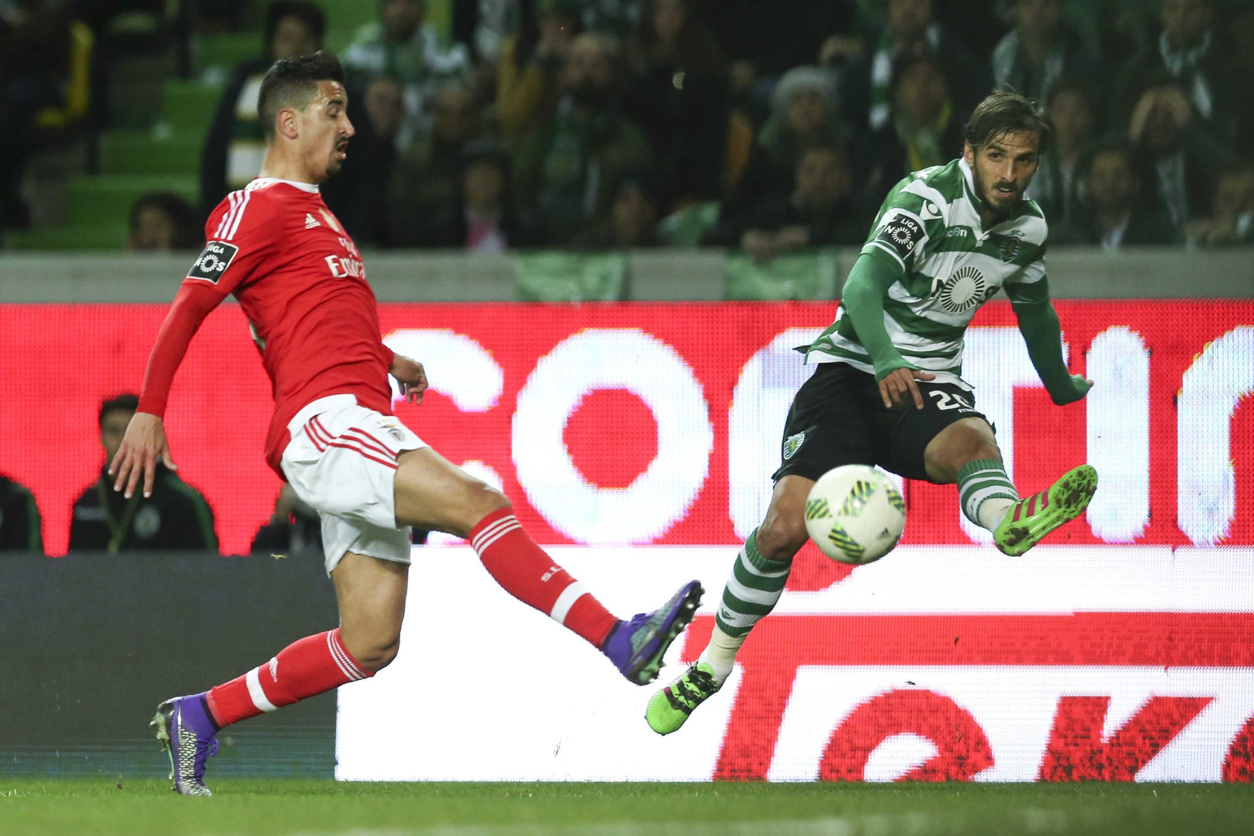 Bryan Ruiz eleito melhor jogador da CONCACAF