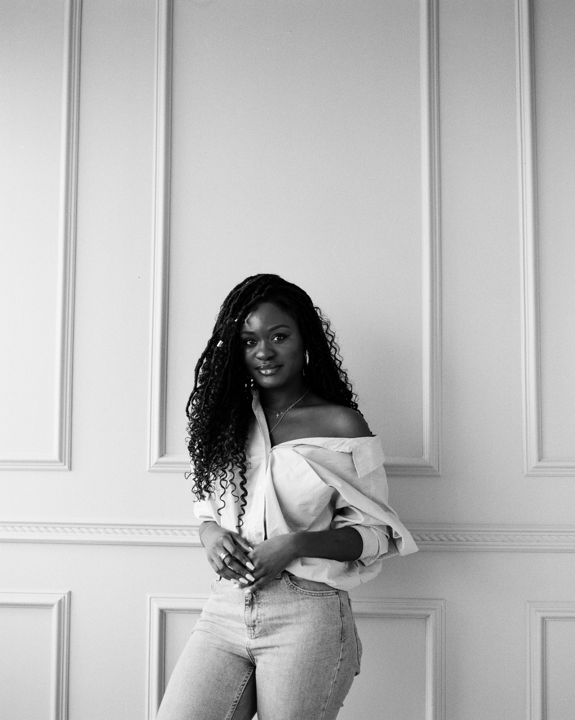 Bolu Babalola: “Nunca ninguém diz aos autores brancos que estão a servir um nicho”
