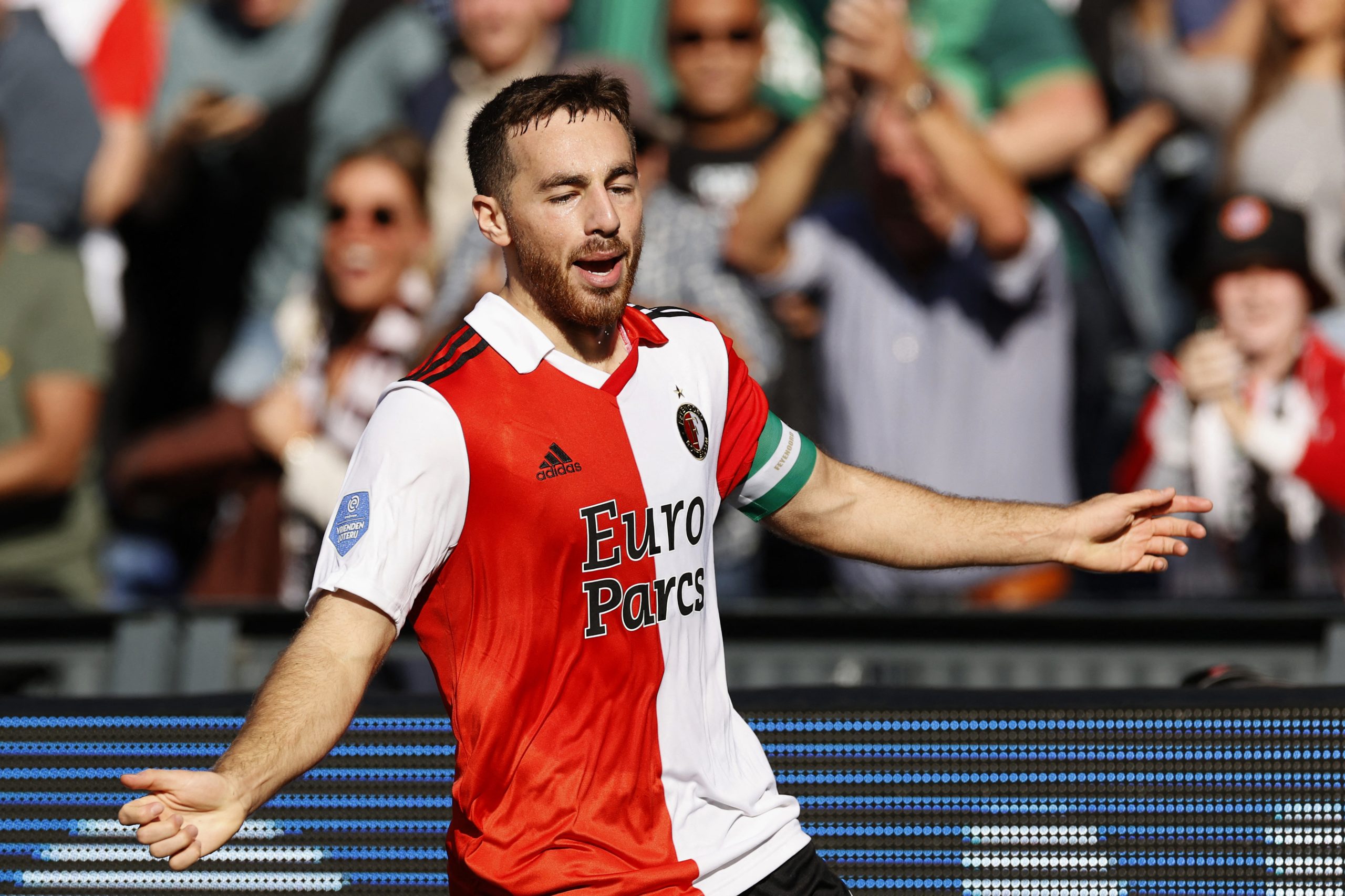 Especialista em mercado garante: Kokçu no Benfica por 30 milhões de euros