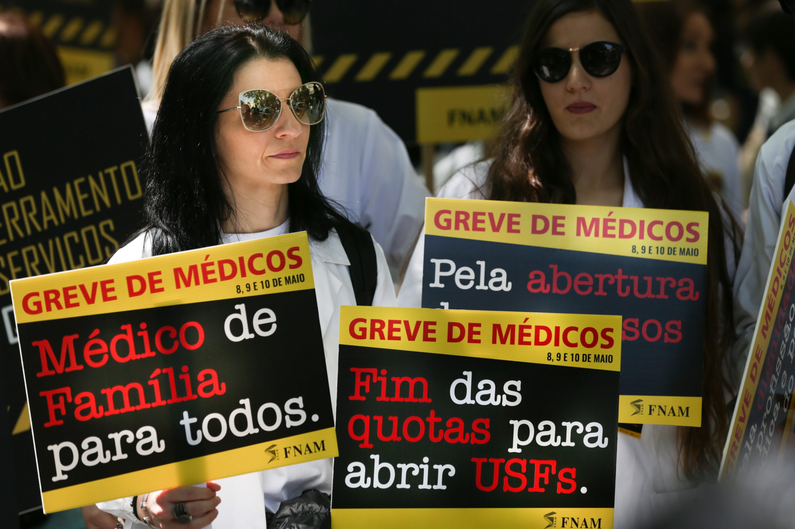 Médicos dizem que reunião com ministra foi uma “mão cheia de nada” e mantêm greve