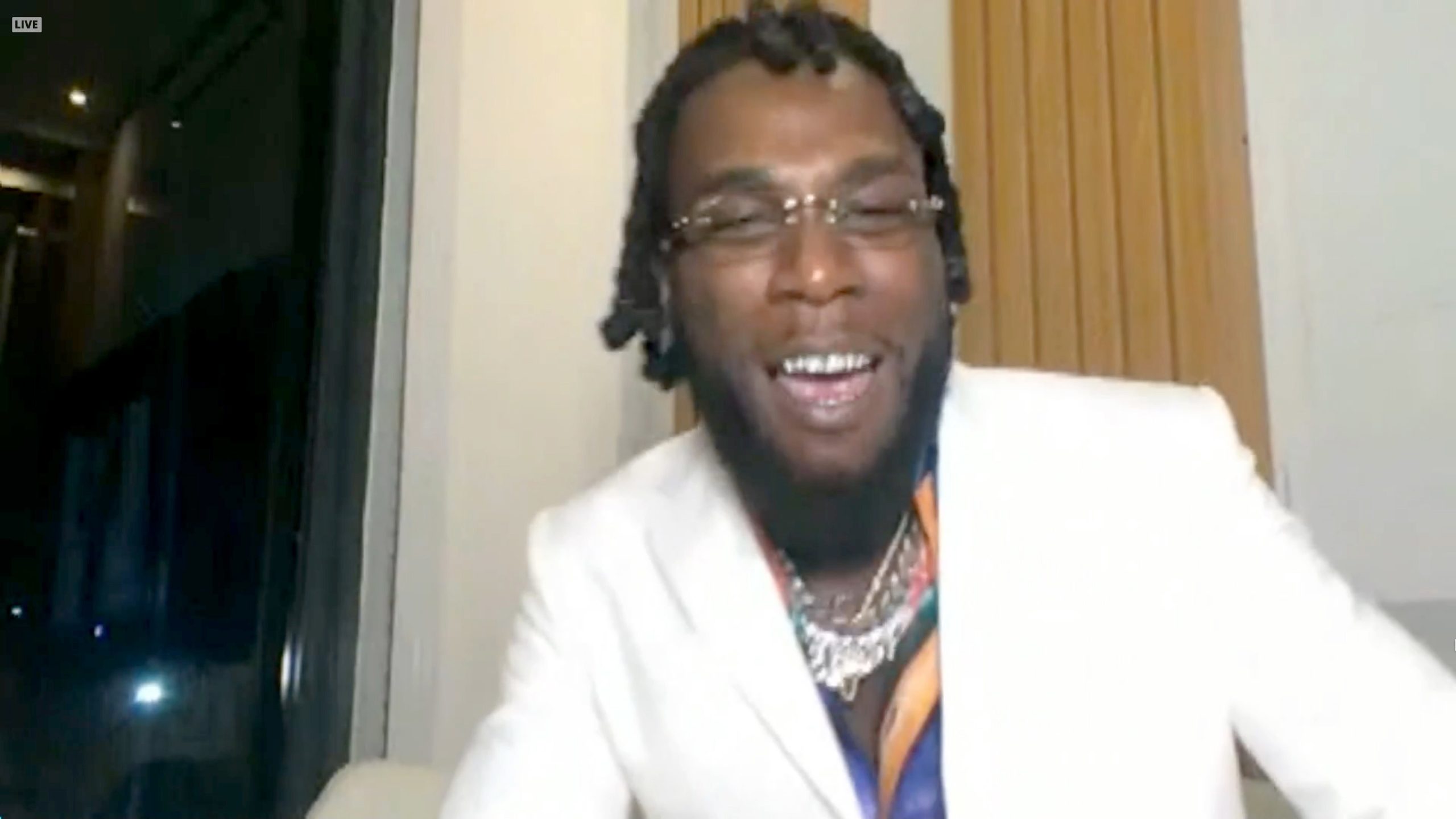 Burna Boy, Nenny e Piruka mantêm-se no cartaz do Sumol Summer Fest em 2022 na Ericeira