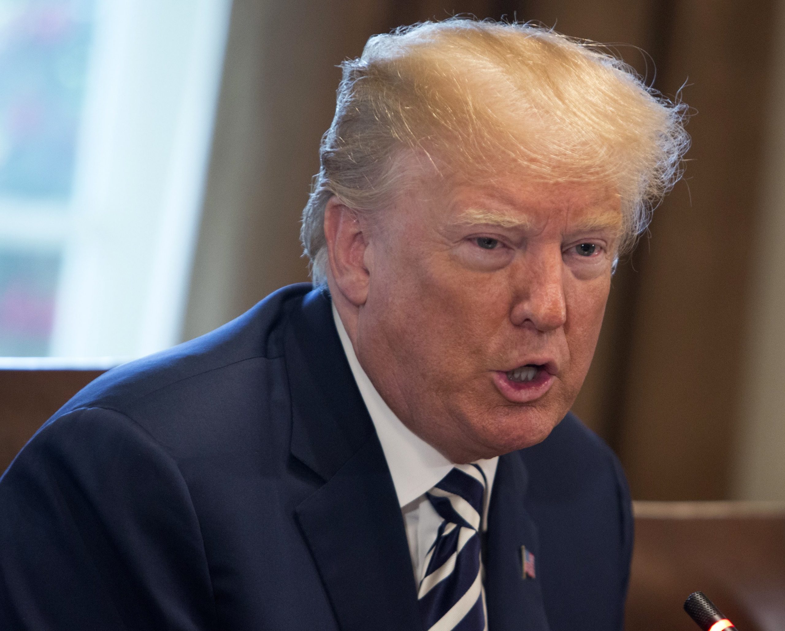 Ex-médico de Trump diz que foi o próprio a ditar carta sobre o seu estado de saúde quando era candidato à Casa Branca