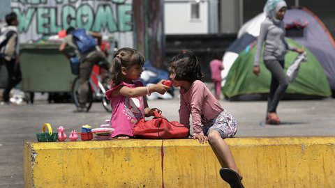Unicef e UE unem-se para apoiar mais de 6 mil crianças refugiadas na Grécia