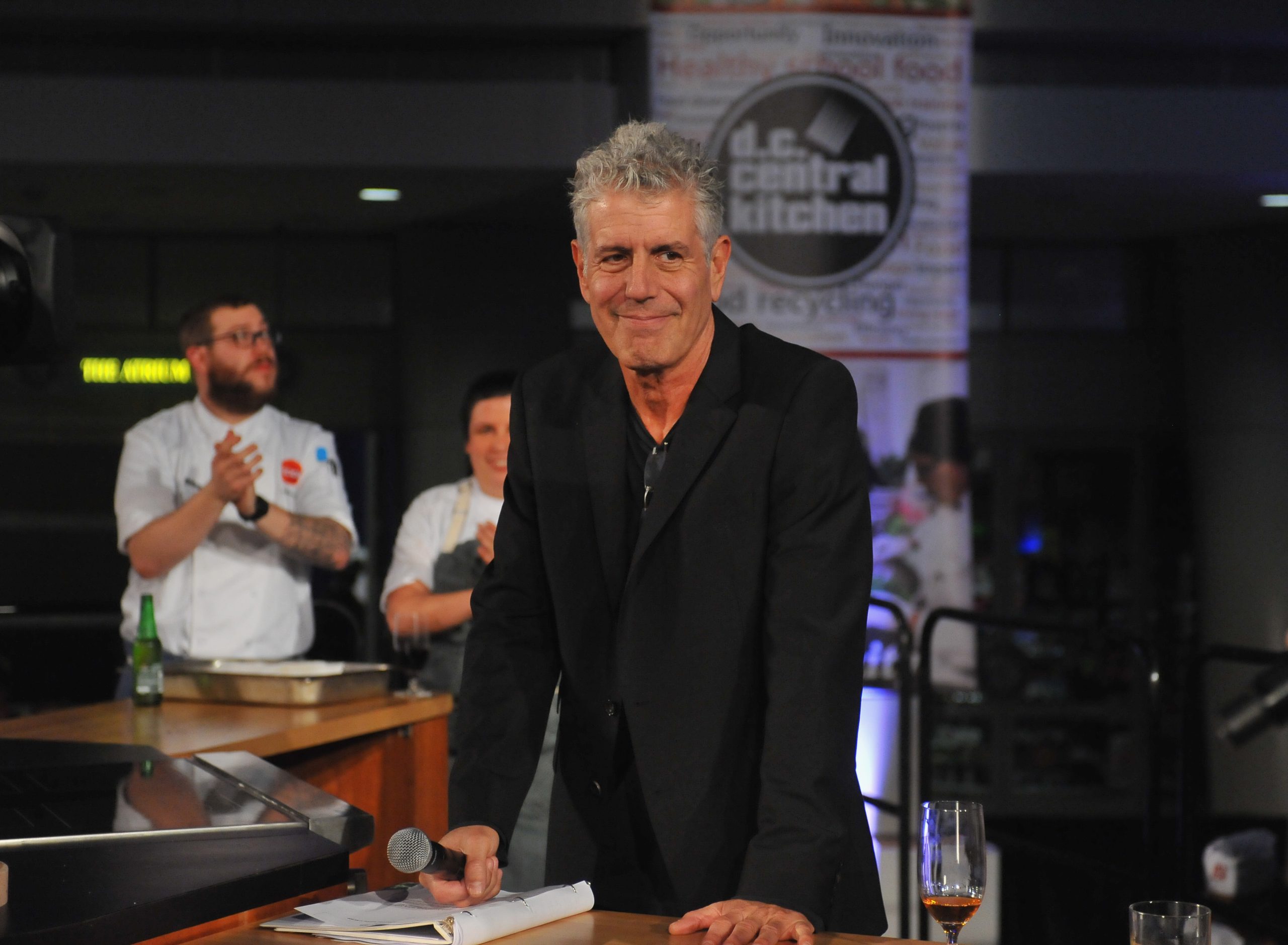 Tripas à moda do Porto e a lampreia fazem Anthony Bourdain regressar à Invicta