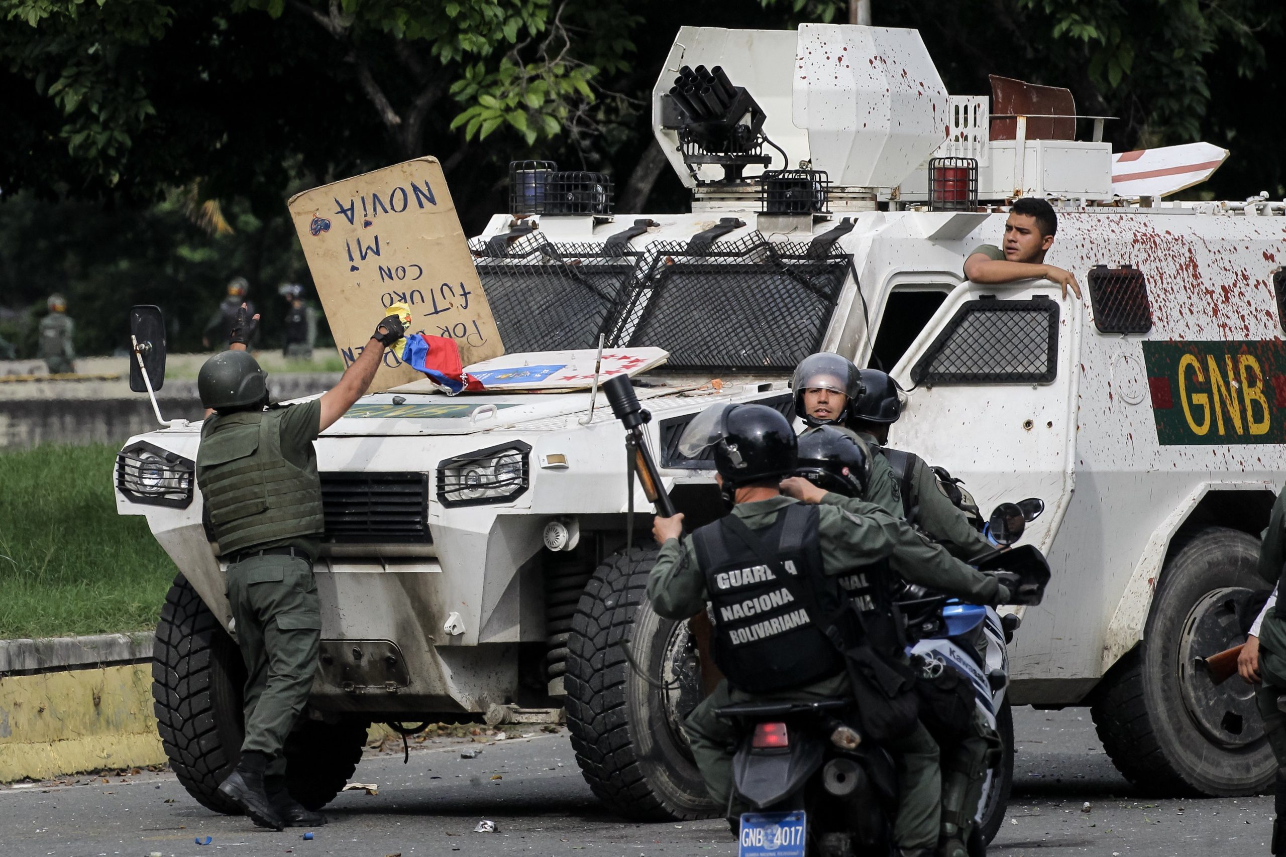 Venezuela: “Uma Assembleia Constituinte, eleita em condições duvidosas, não pode ser parte da solução”, diz UE