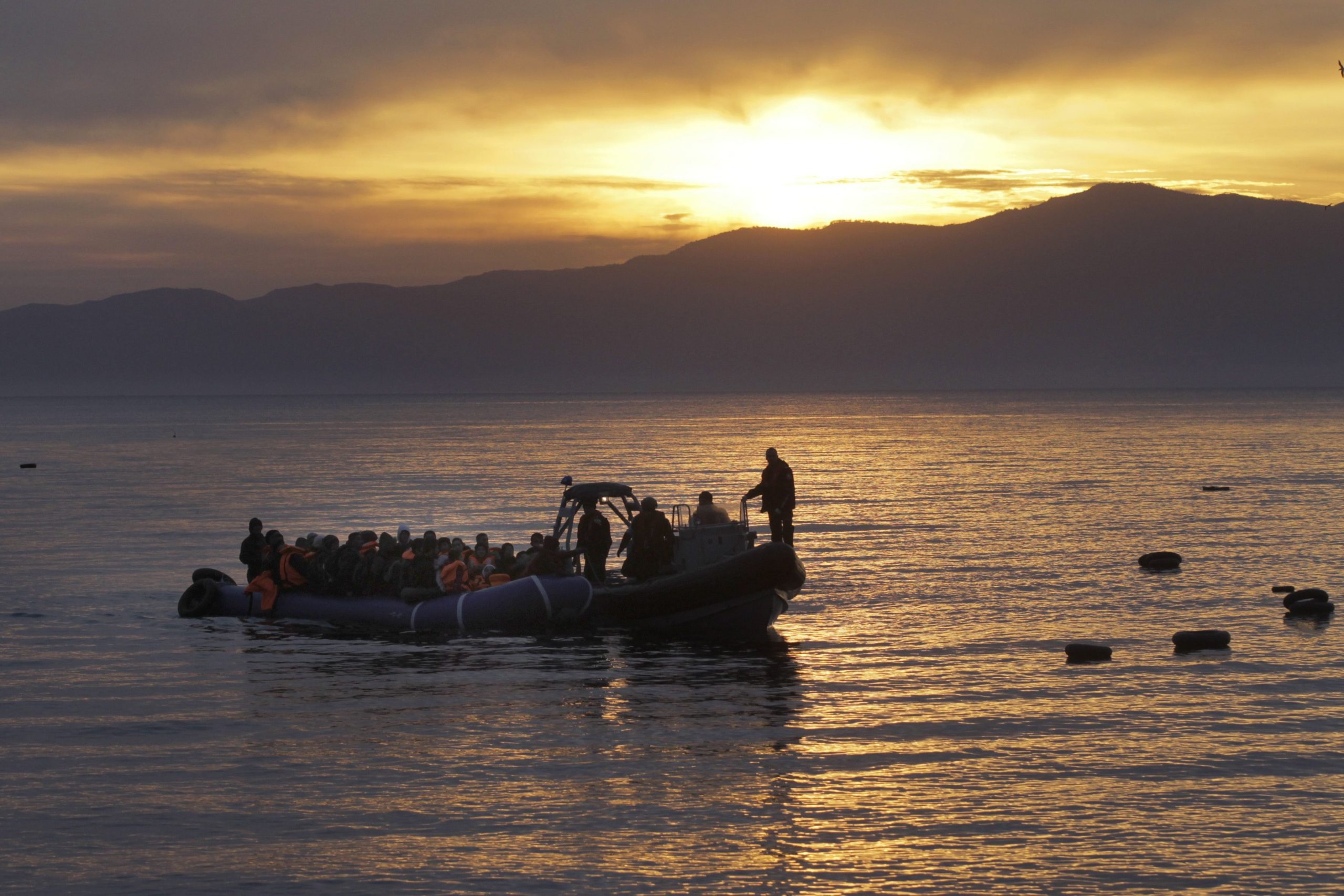 GNR regasta 56 migrantes na ilha grega de Samos