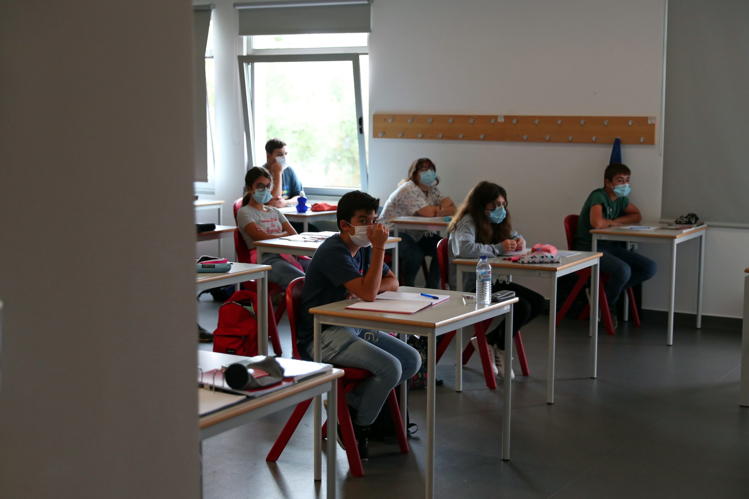 Covid-19: Escola em Valongo com turma e professor em quarentena após um caso positivo