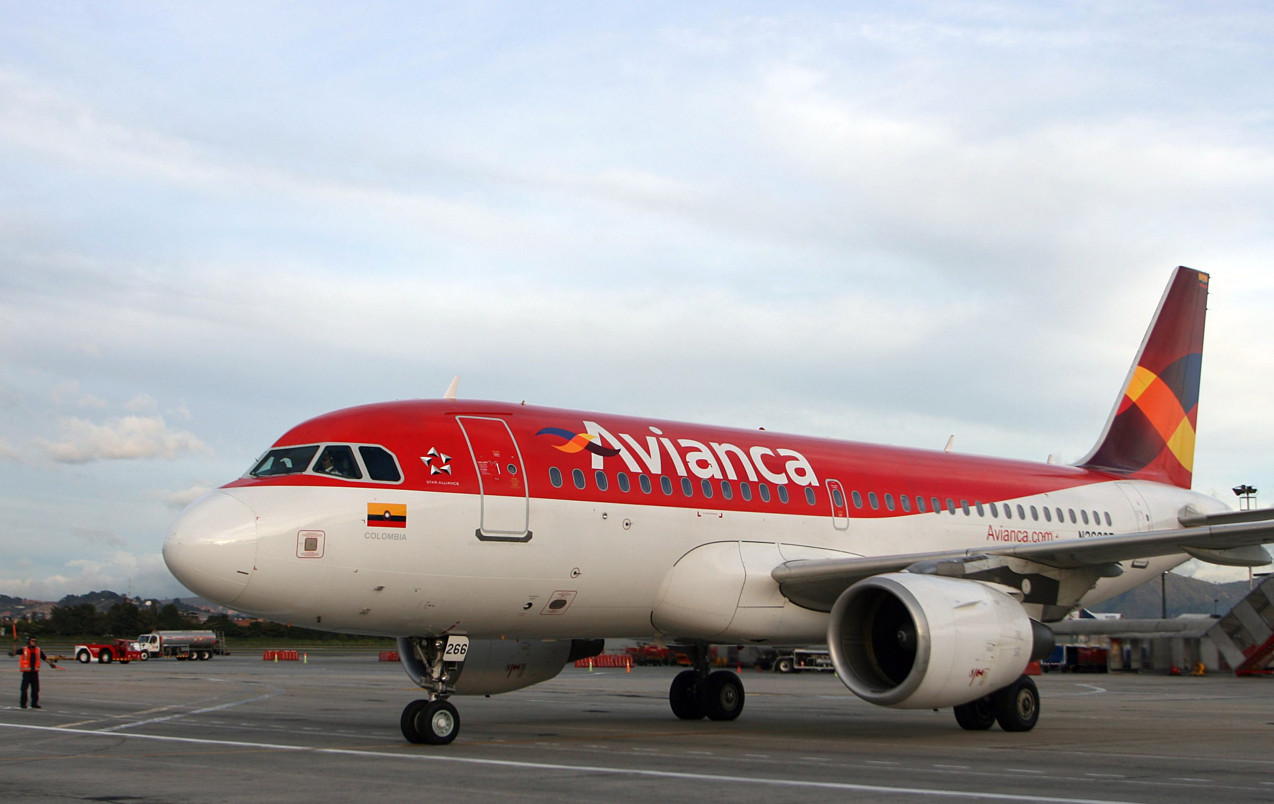 Companhia aérea brasileira Avianca cancela mais de 300 voos até sábado
