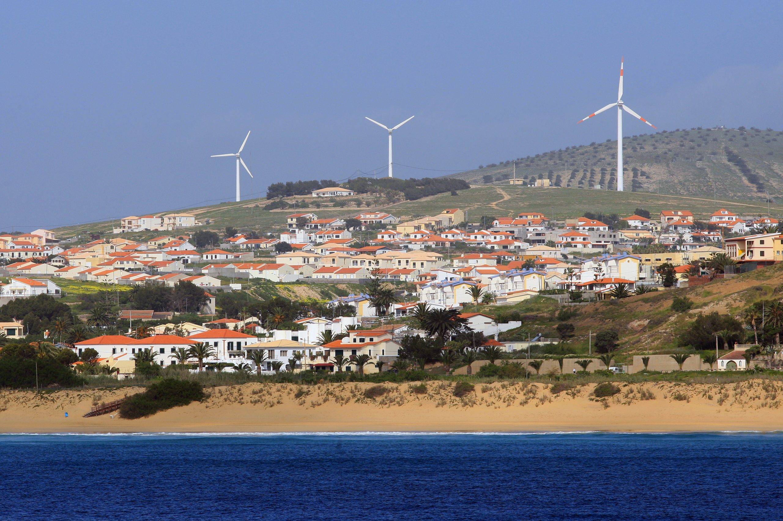 Covid-19: Madeira sugere ajuste direto com outra companhia para ligações com Porto Santo