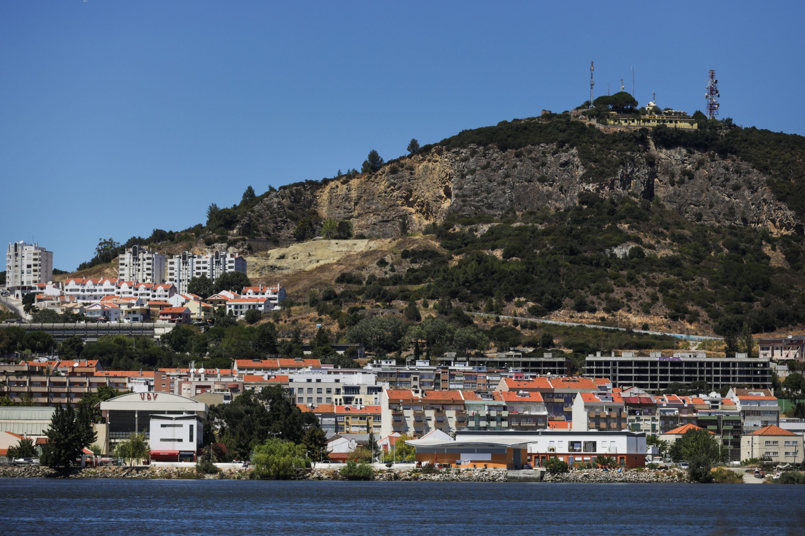 Buscas à Câmara de Vila Franca de Xira relacionadas com suspeitas de corrupção no urbanismo, revela PGR