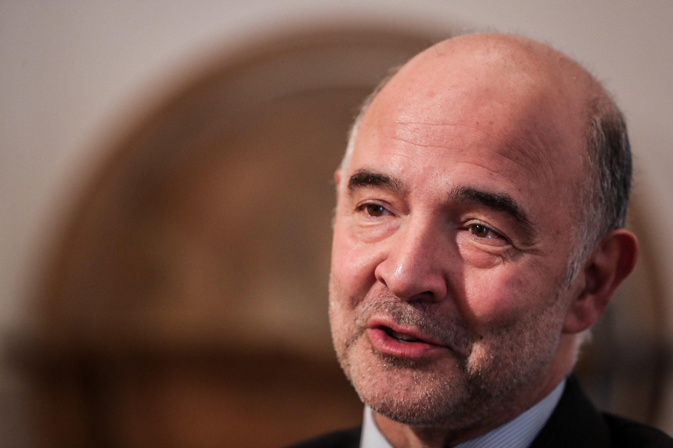 Europeias: Comissário Pierre Moscovici confessa-se “aliviado” com resultados das eleições