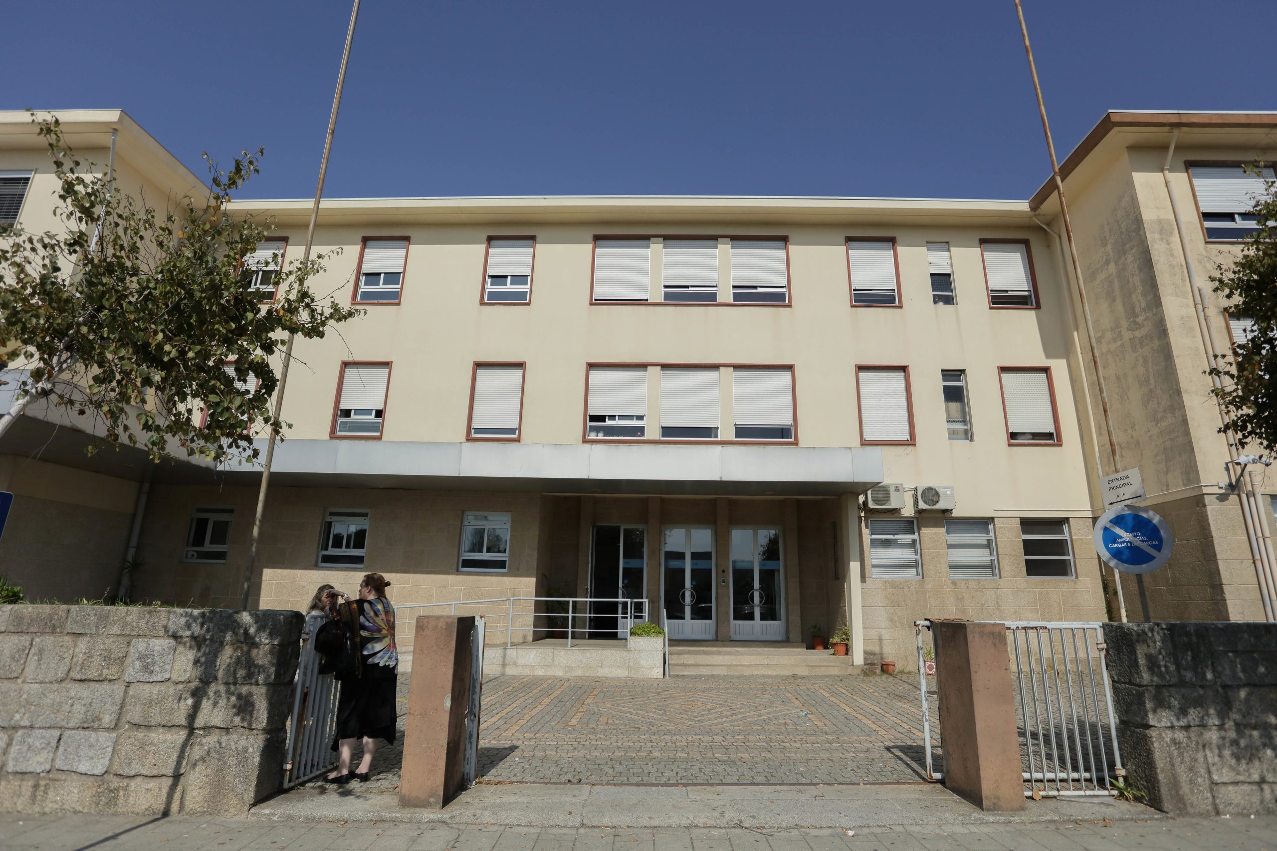 Covid-19: Espinho vai testar 420 pessoas em lares e quer “critério” na distribuição de materiais