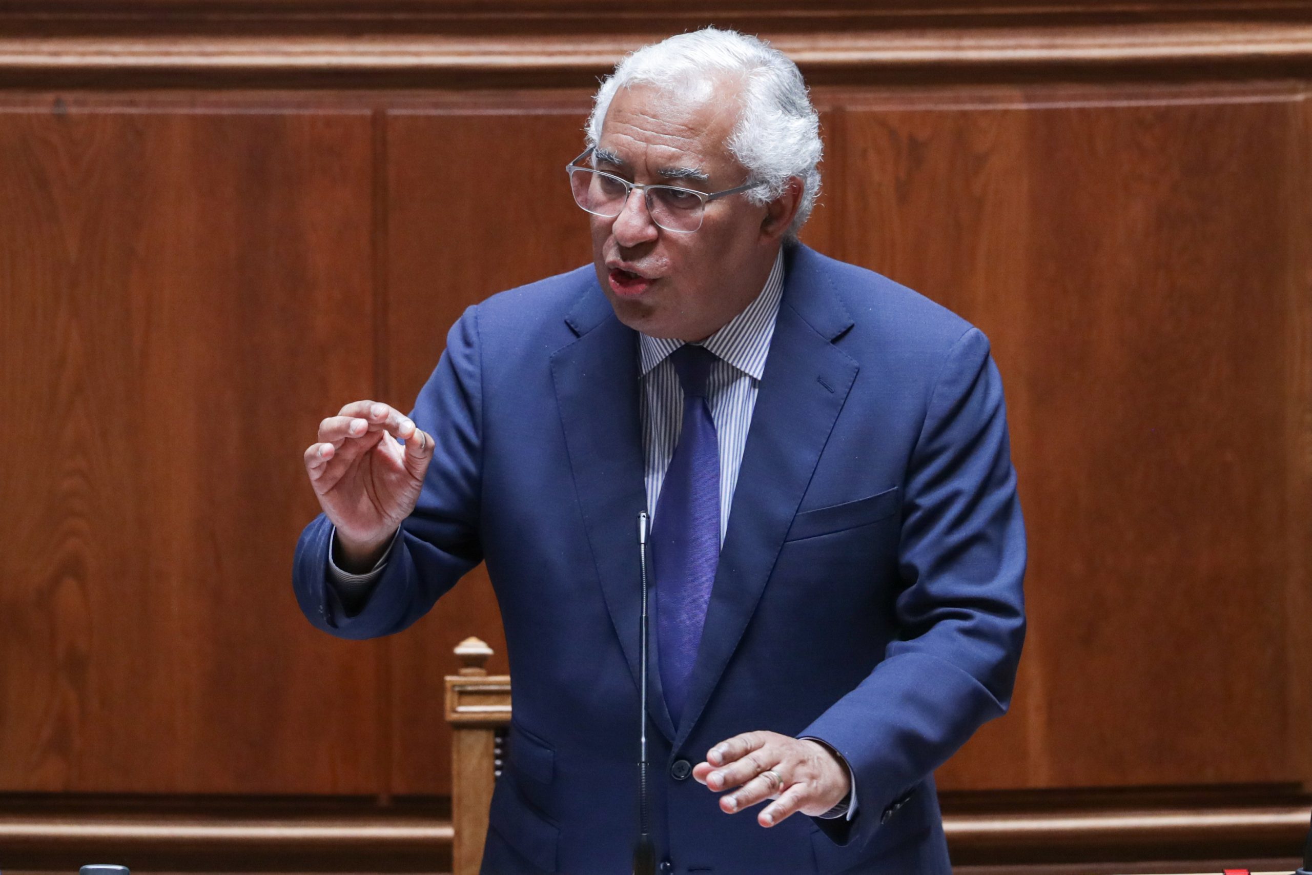 Costa considera ter “excelente” ministro da Administração Interna