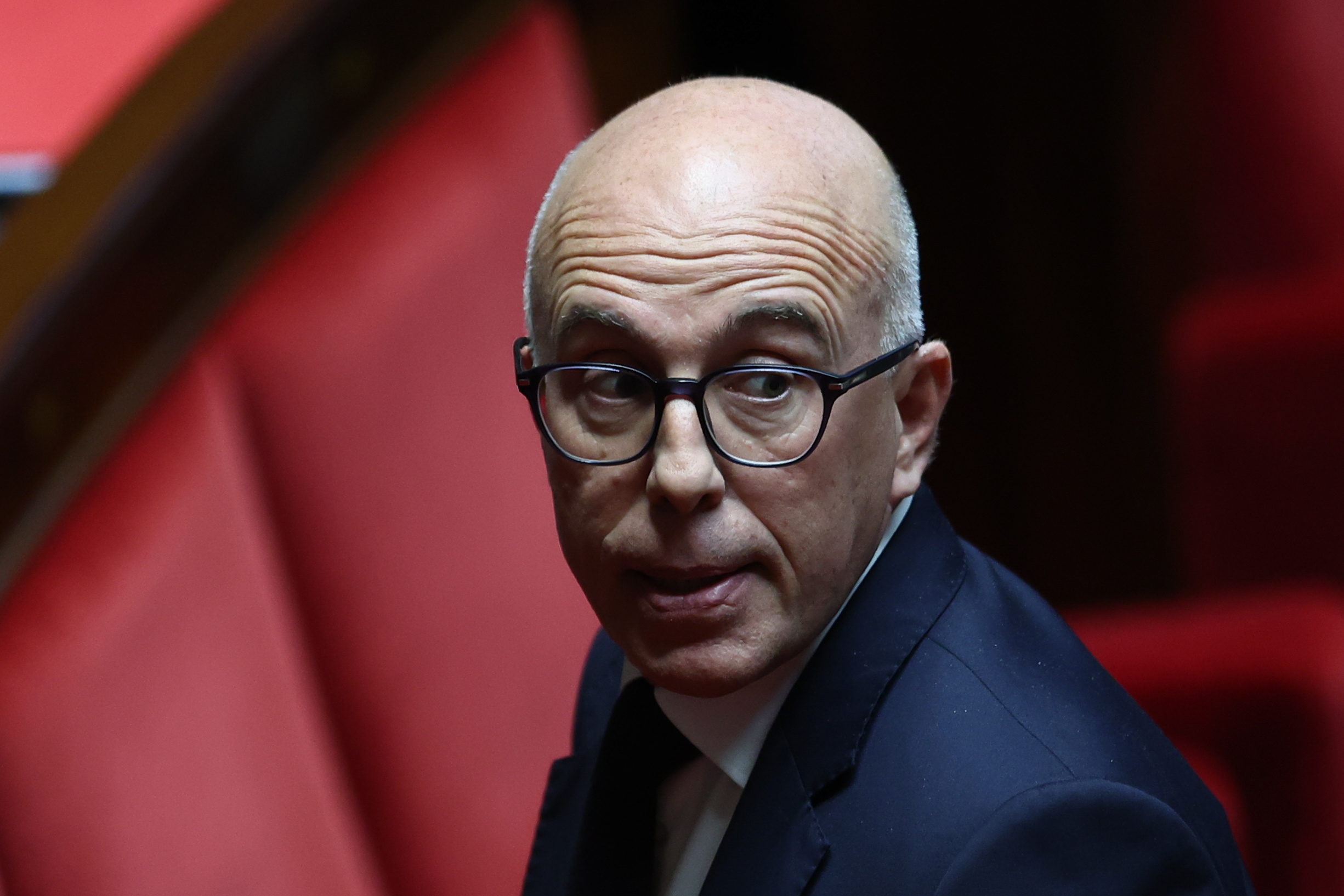 Ciotti quer aliar-se a Le Pen e o partido quer expulsá-lo por isso. A “novela” da política francesa após Macron convocar eleições