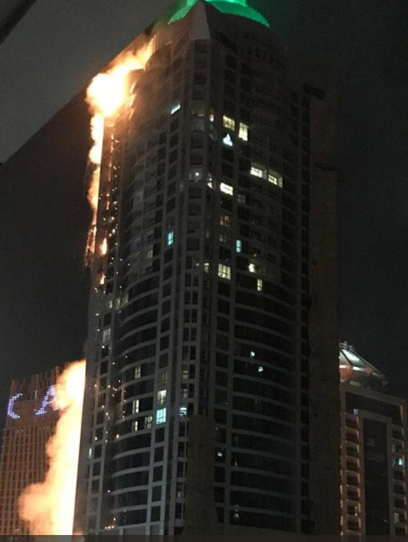 Incêndio em arranha-céus residencial no Dubai controlado