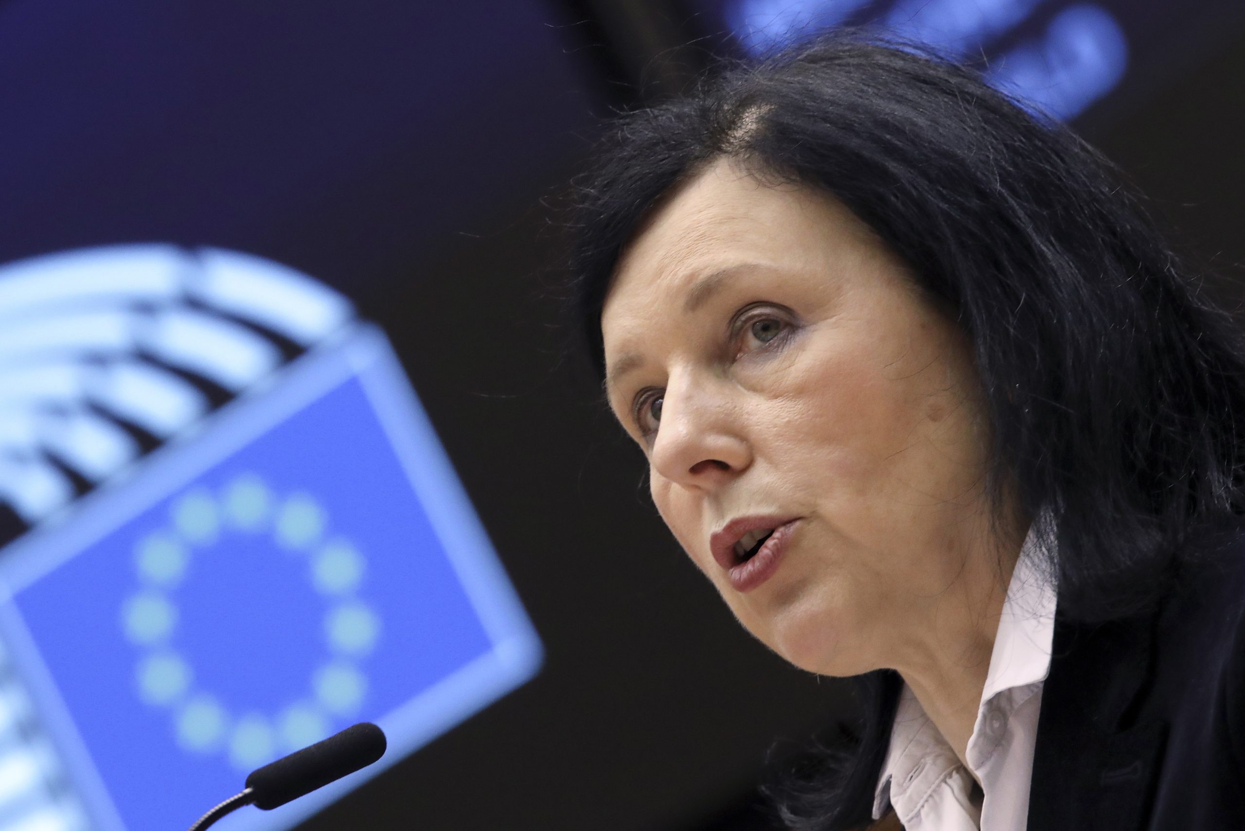 Comissão Europeia quer autoridades com formação para garantir segurança de jornalistas