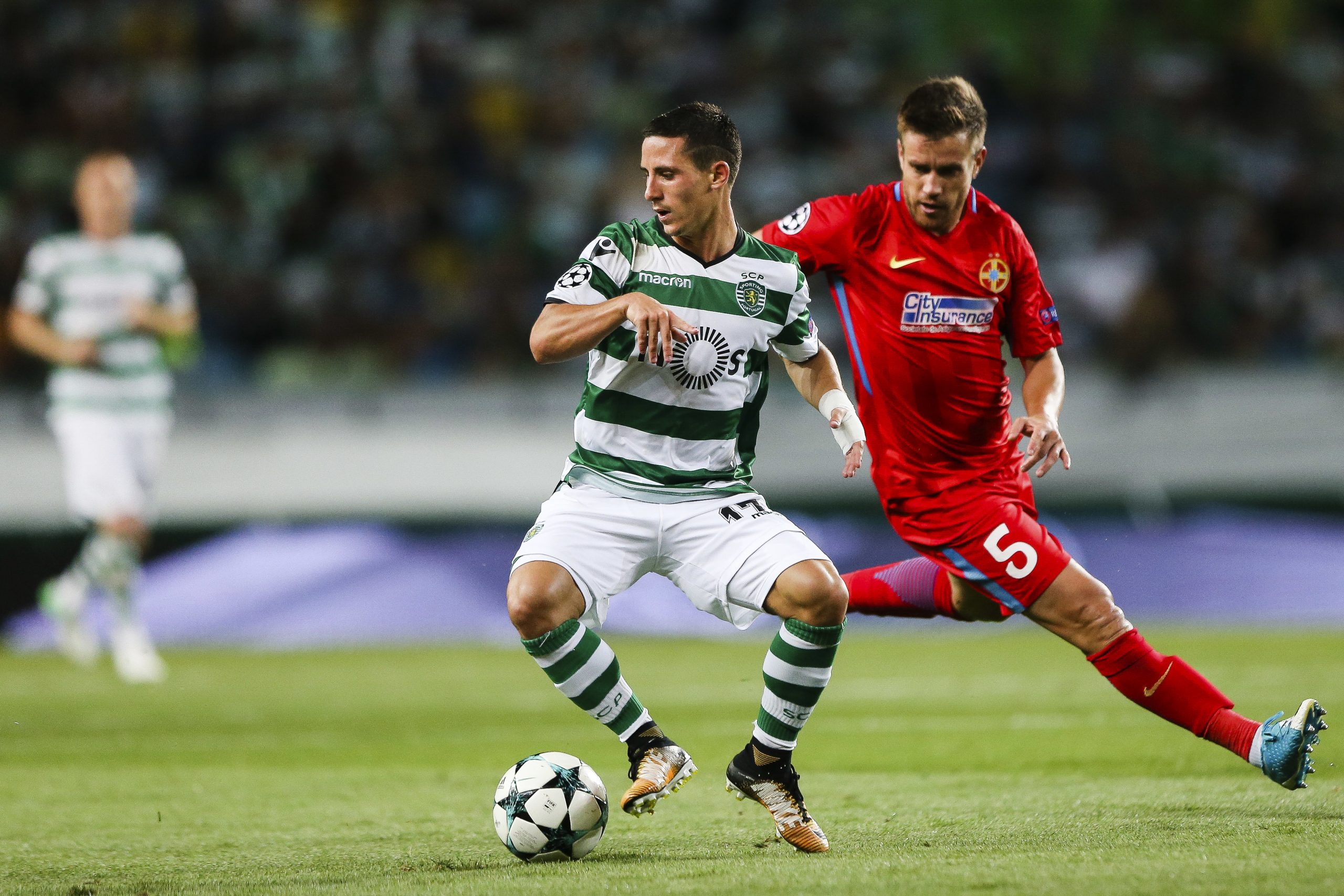 Olympiacos anuncia contratação de Daniel Podence