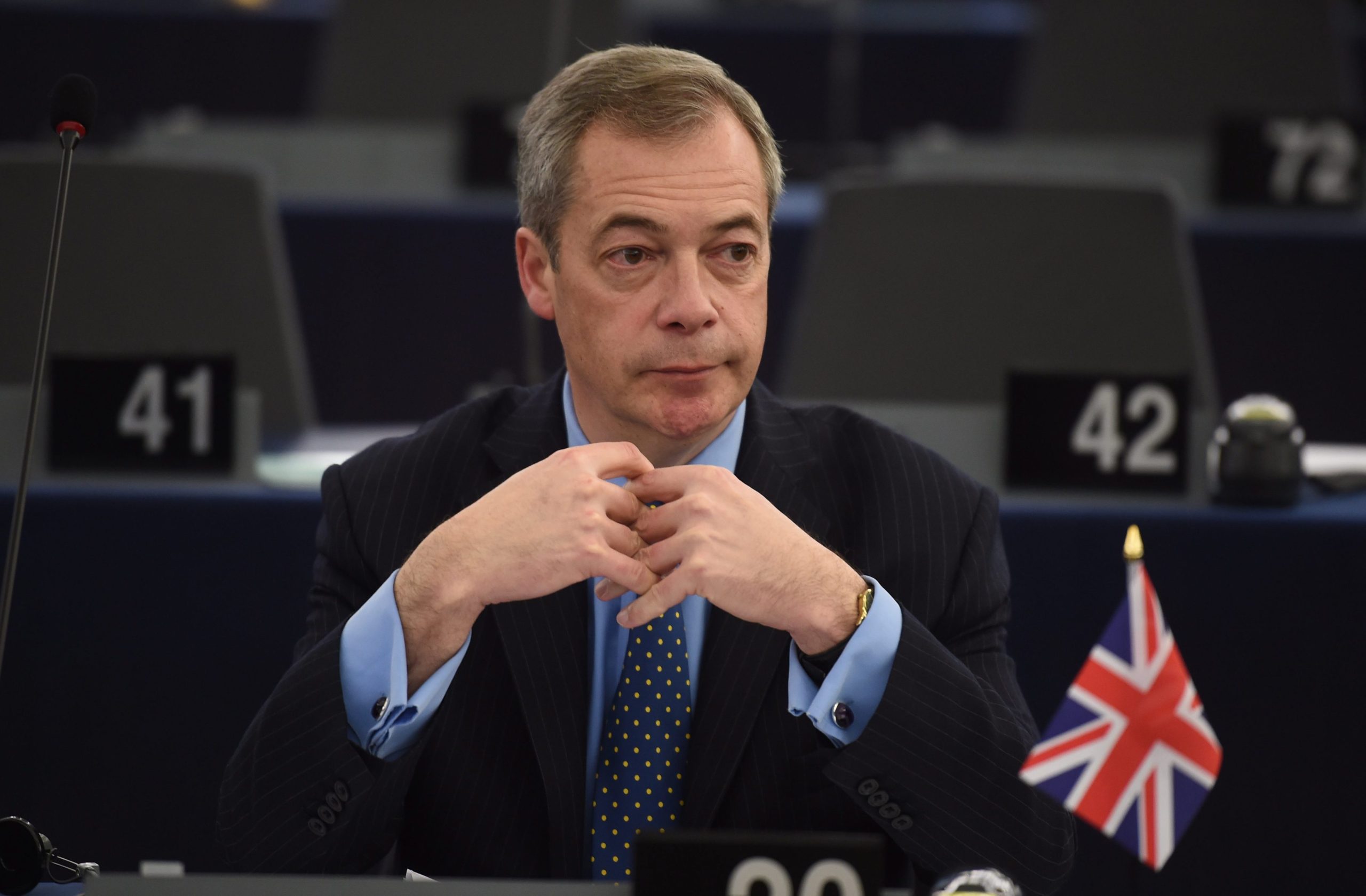Eurodeputada pede investigação a Farage devido a doações de empresário britânico
