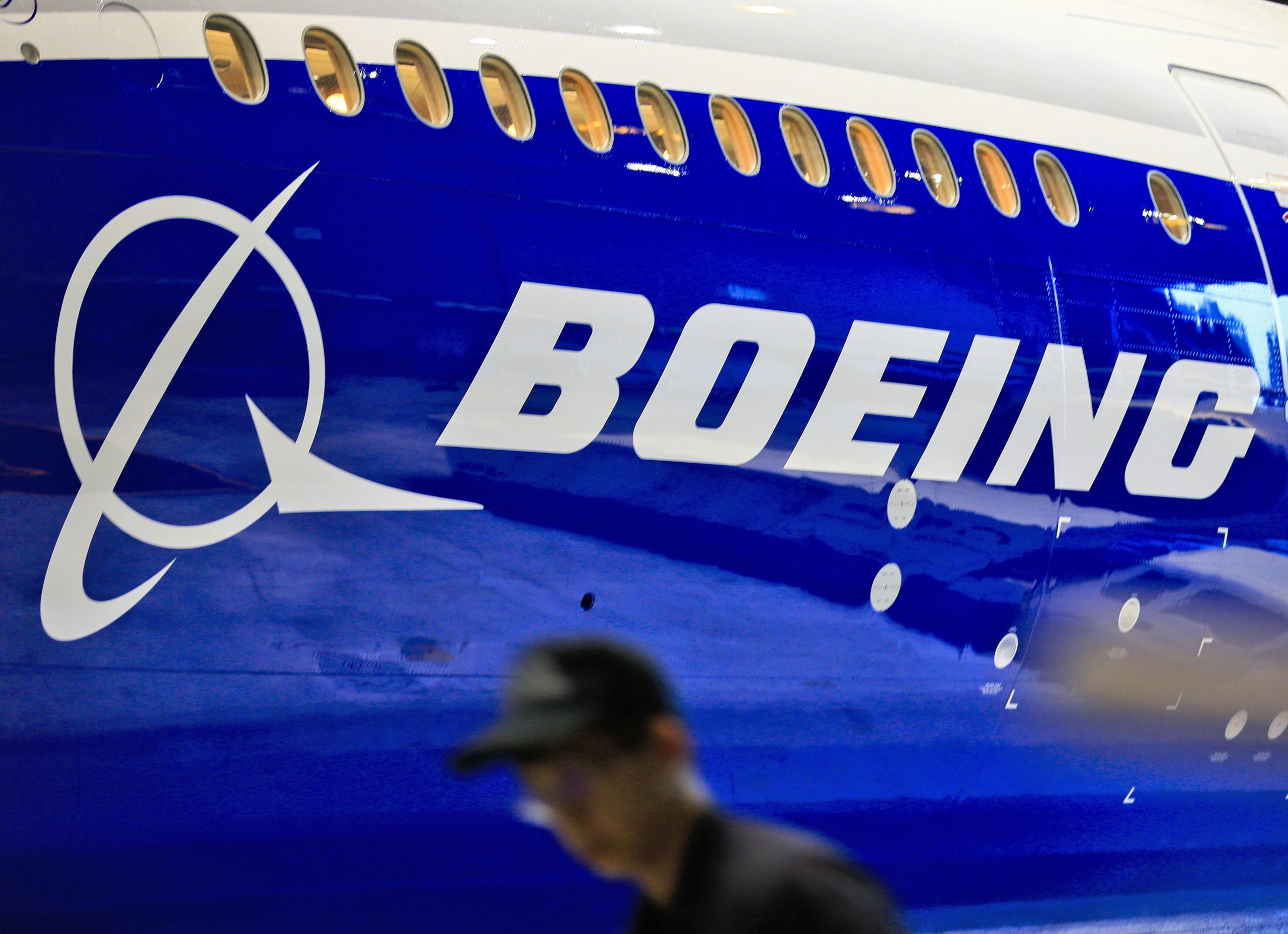 Tribunal brasileiro anula suspensão da fusão Embraer-Boeing