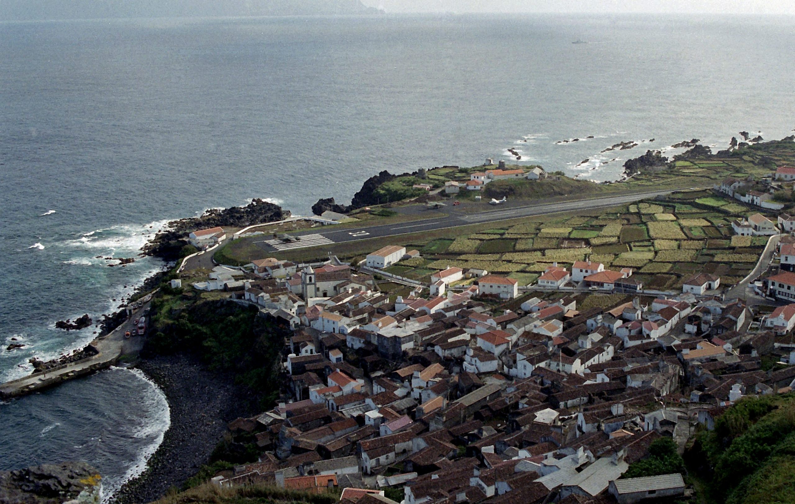 IPMA estende aviso amarelo devido à chuva e trovoada a mais cinco ilhas dos Açores