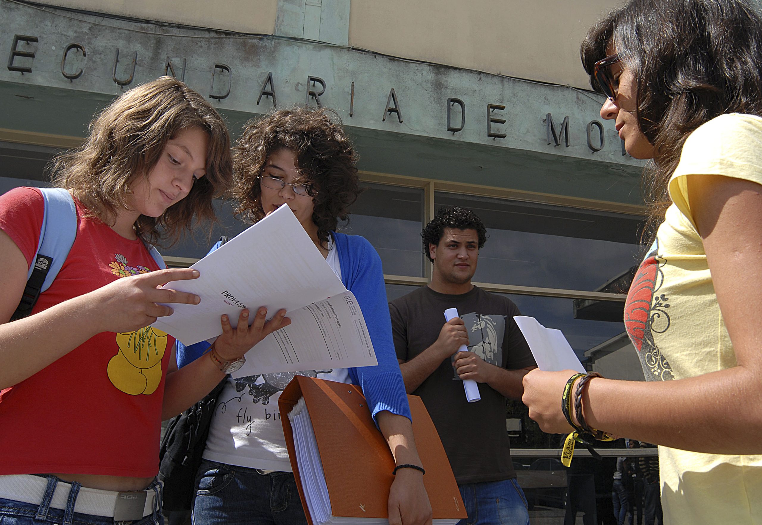Exames: Alunos de Viana do Castelo voltam a ter melhor média distrital
