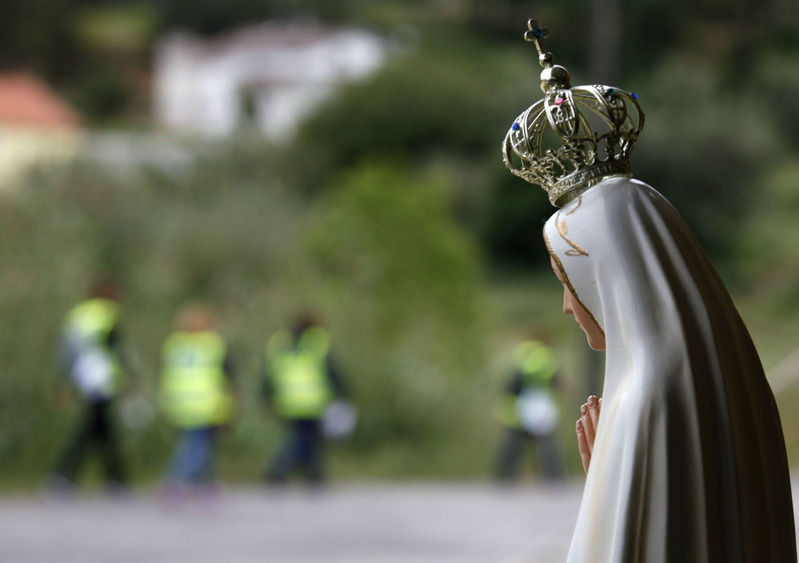 Maria é mãe, discípula de Jesus e alvo de devoção popular. De onde vem este culto mariano?